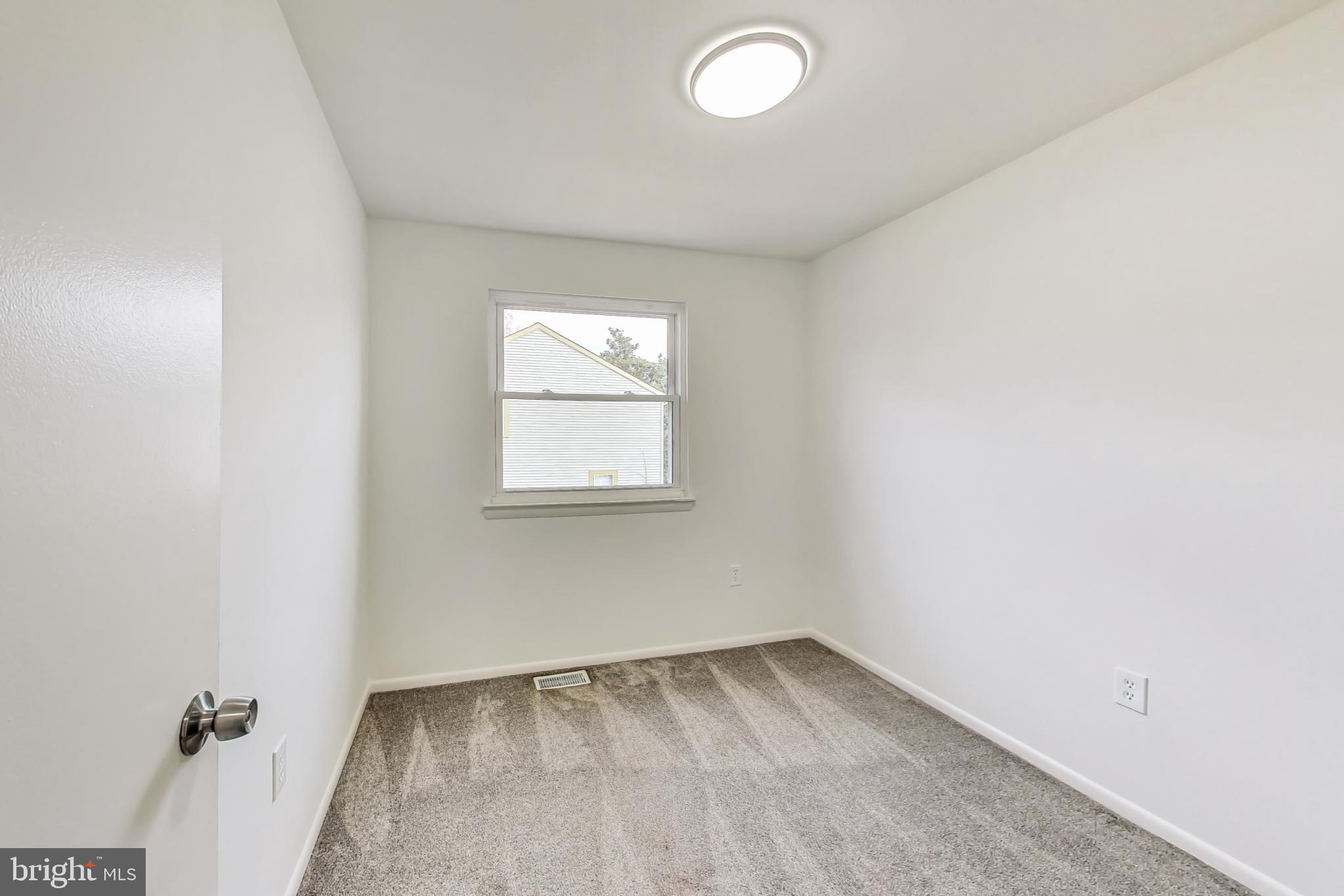 CROMWELL STATION - Residential