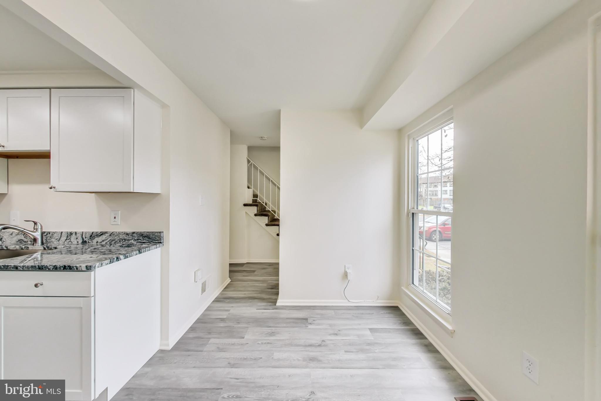 CROMWELL STATION - Residential