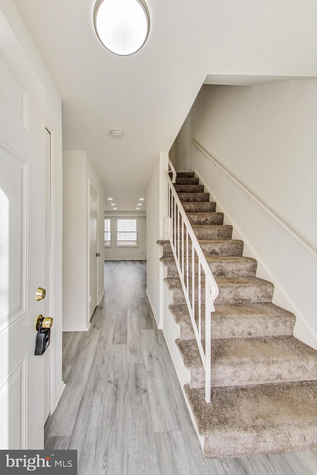 CROMWELL STATION - Residential