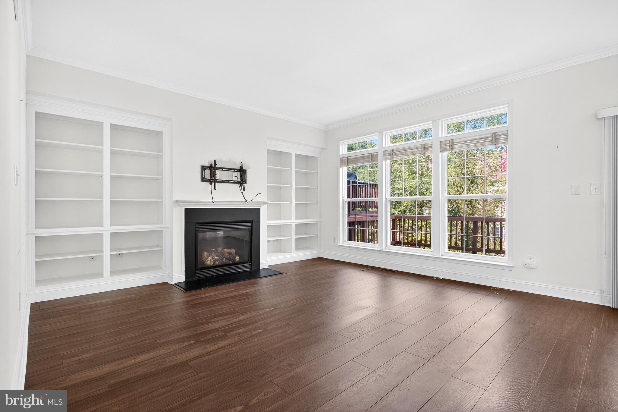 NORTHBROOK - Residential