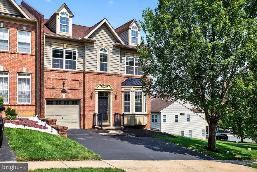 Stunning Belmont Model End-Unit Townhome – 4 beds/3.5 Baths
Welcome to this beautifully appointed Belmont model end-unit townhome, offering the perfect blend of luxury, space, and functionality. With 4 bedrooms and 3.5 bathrooms, this spacious residence is ideal for both everyday living and entertaining.
The home features a gourmet kitchen, complete with a sleek glass tile backsplash, stainless steel appliances, and a breakfast bar – perfect for casual dining or entertaining. The open concept floor plan allows you to enjoy effortless flow into the expansive great room, which features a gas fireplace flanked by built-in bookshelves. The formal dining room and elegant living room are thoughtfully designed for comfort and style.
Upstairs, the impressive primary suite is a private retreat with soaring cathedral ceilings, two generous walk-in closets and a spa-inspired en-suite bath featuring a tiled shower and whirlpool tub – your home oasis. Two additional bedrooms and a full bathroom in the hallway complete this level.
The finished lower level offers even more living space, with an entertainment/game room, a fourth bedroom, a full bathroom, and French sliders leading to the outdoors – ideal for guests, a home office, or multi-generational living.
Additional features include an attached garage for convenience and storage, as well as an oversized driveway.
Amenities such as a family playground, scenic hiking trail, and nearby Clayton Park support active lifestyles. Northbrook is also minutes away from Wegmans, Whole Foods, Trader Joe’s, Costco, Target, Home Depot, and many other stores. In addition, nearby roads make Philadelphia, New York, and Wilmington easily accessible.
Located within the award-winning Garnet Valley School District, this carriage home is an exceptional find – blending upscale living with a prime location.
Don’t miss your chance to make this extraordinary townhome your own!