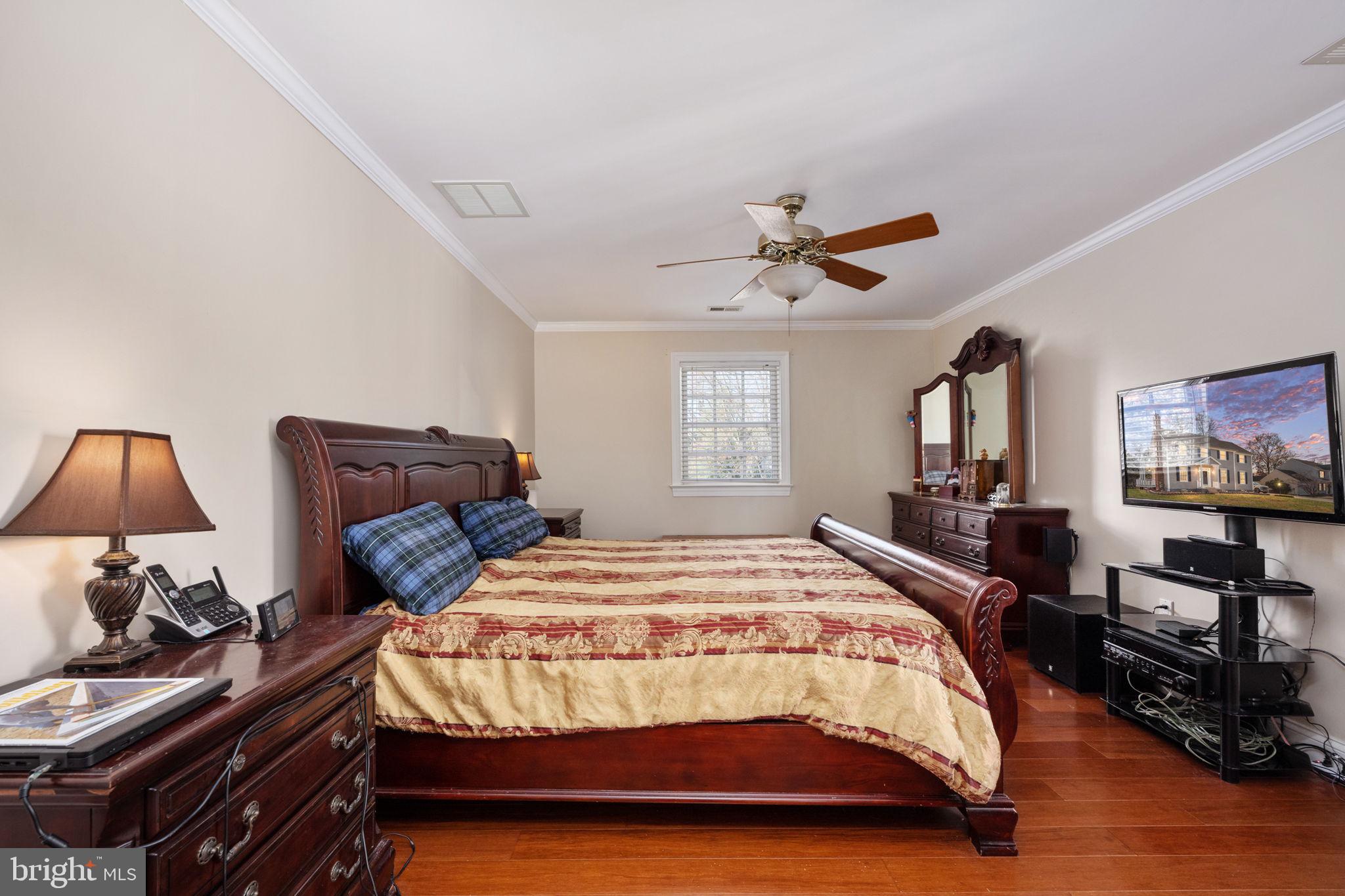 FOX POINT - Residential