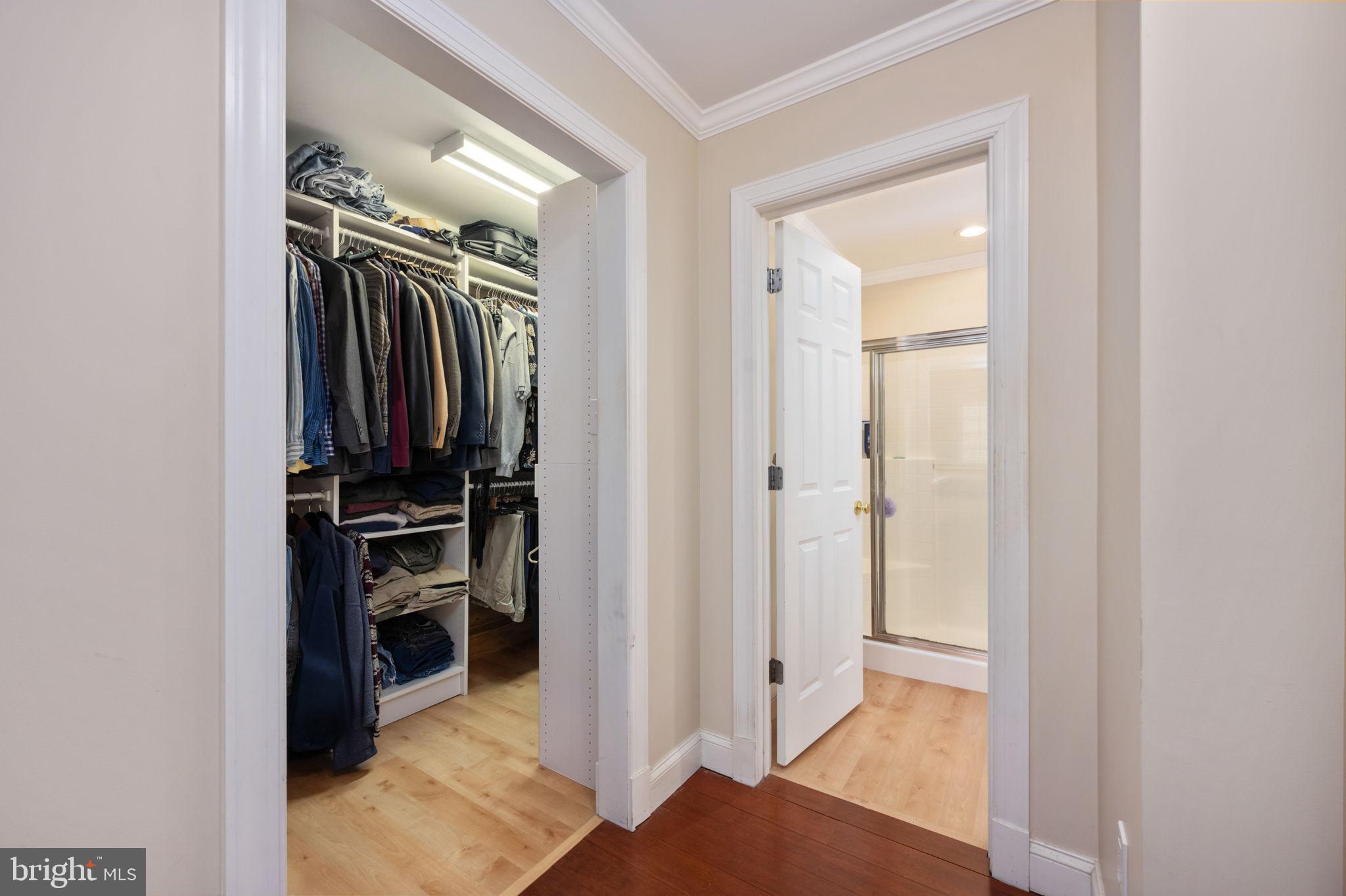FOX POINT - Residential