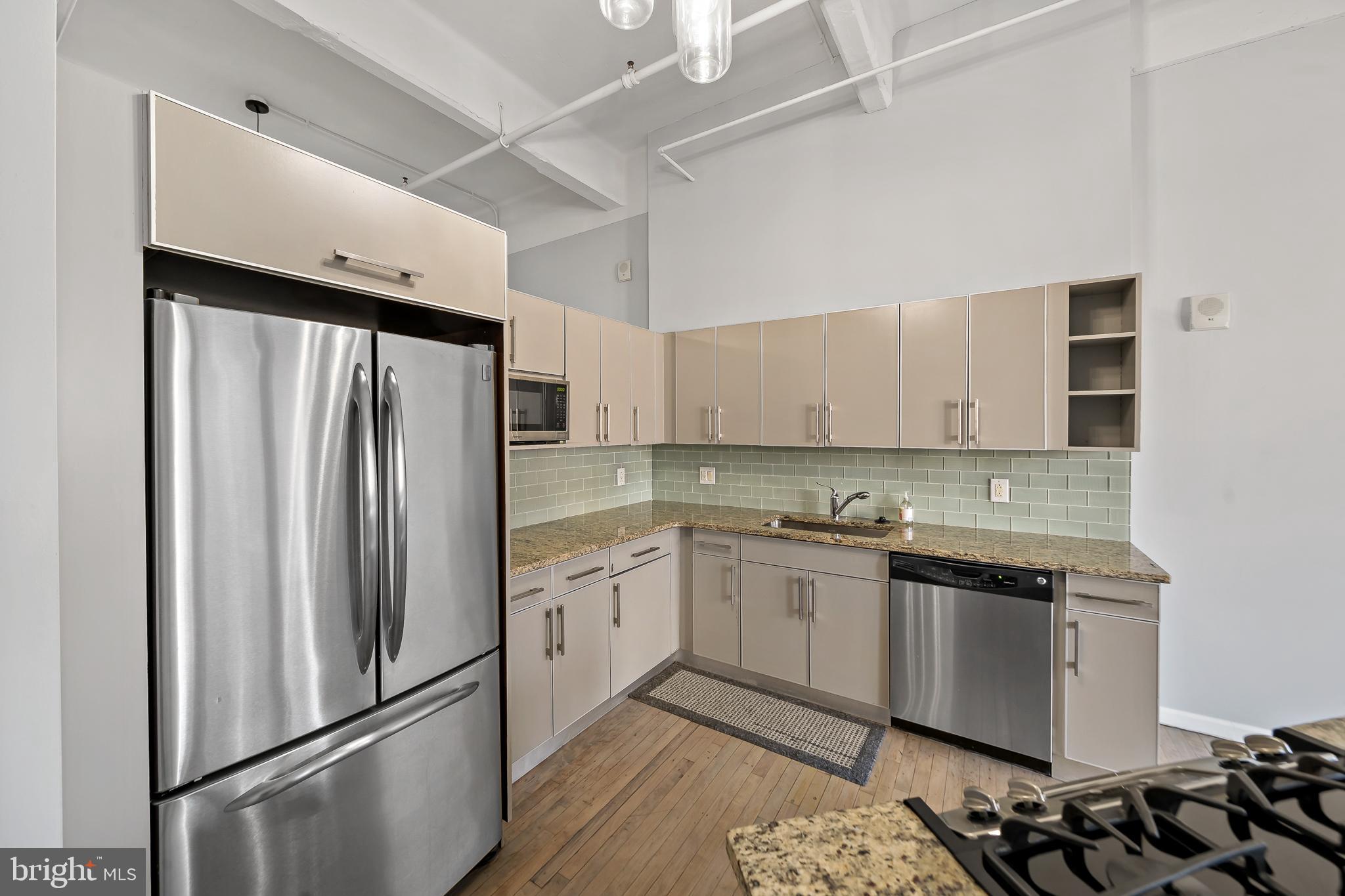 CENTER CITY - Residential Lease