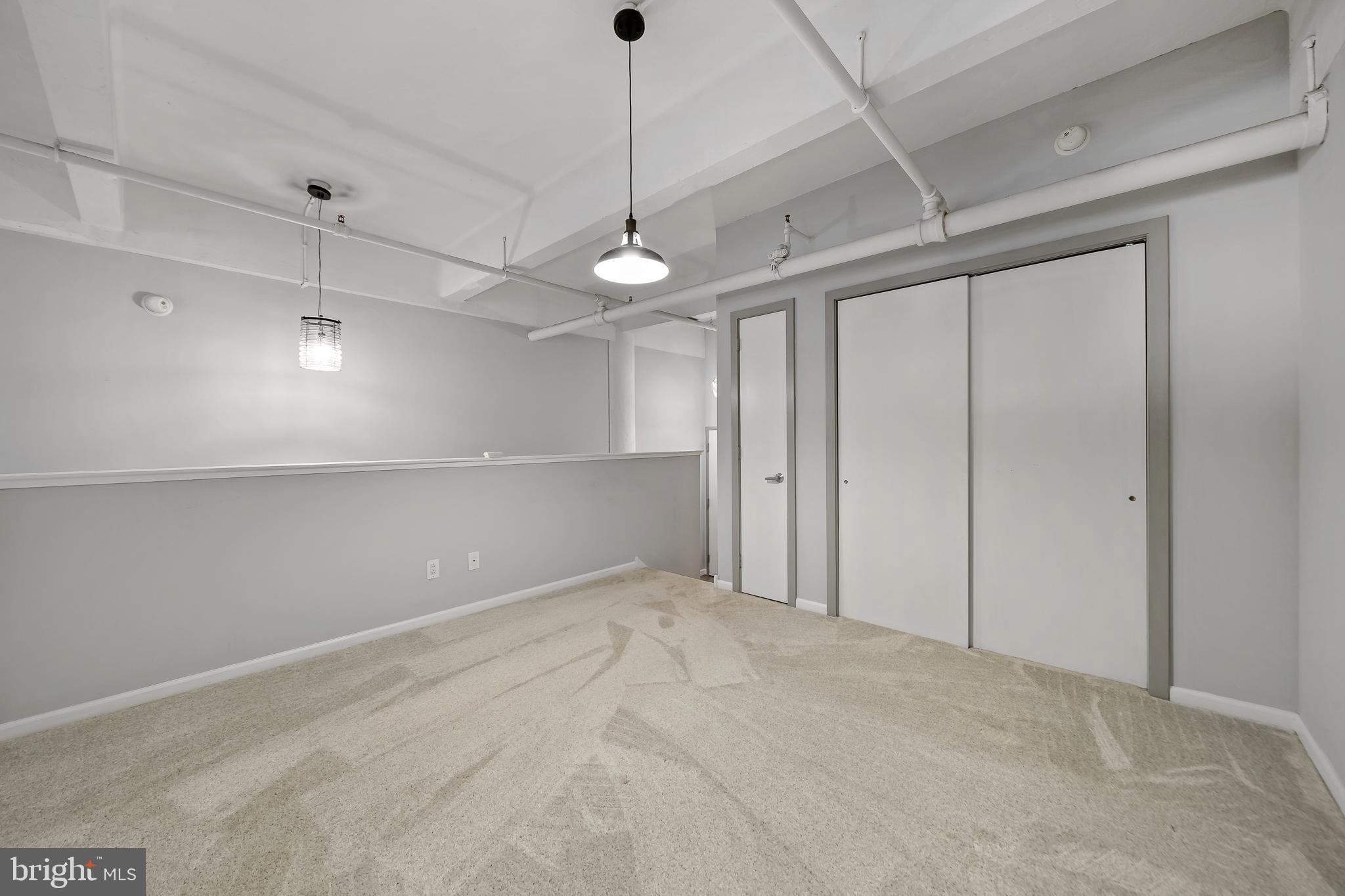 CENTER CITY - Residential Lease