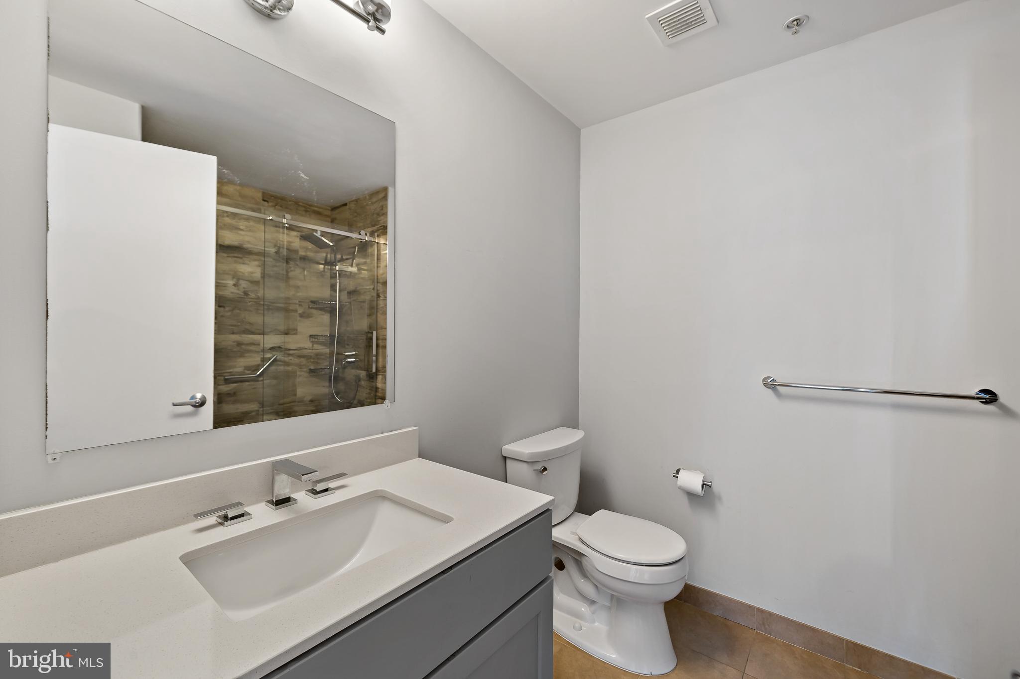 CENTER CITY - Residential Lease