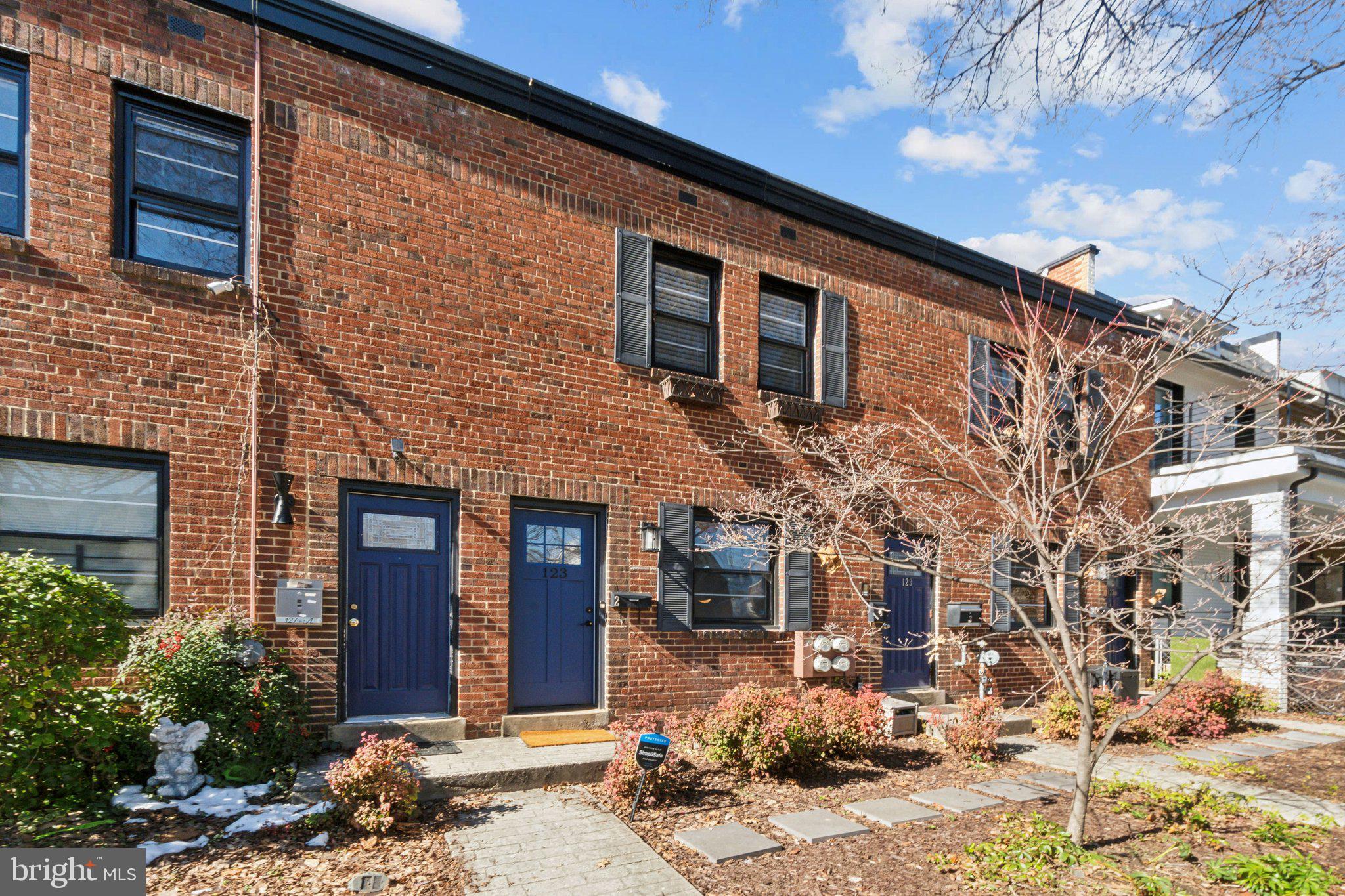123 17TH STREET SE 2