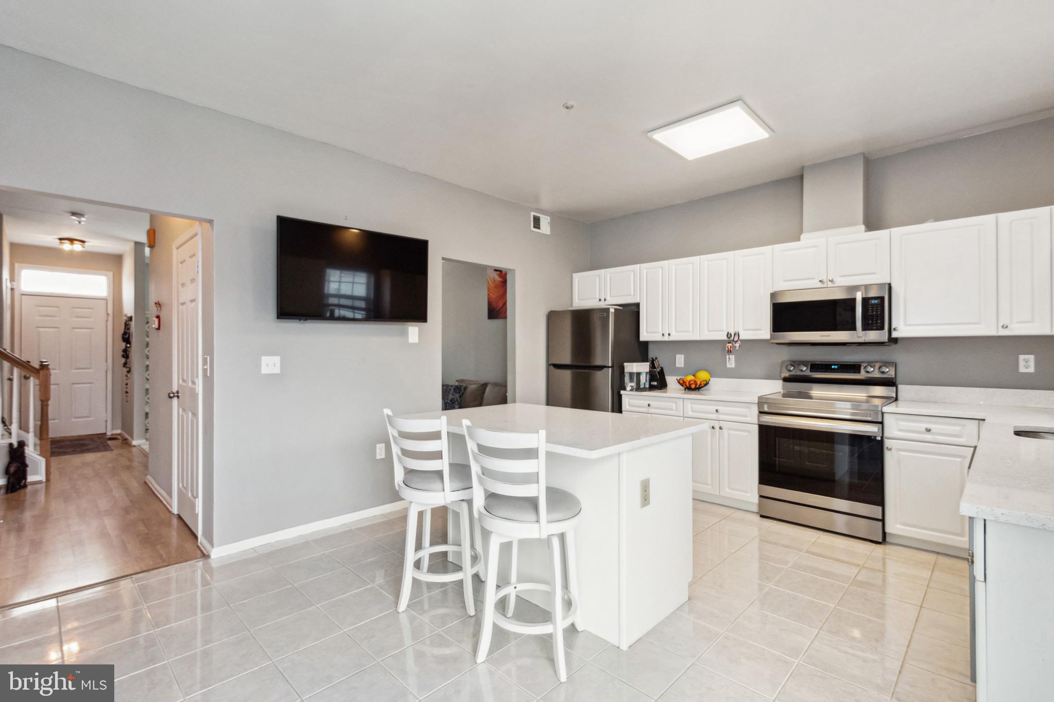 CROFTON VILLAGE - Residential