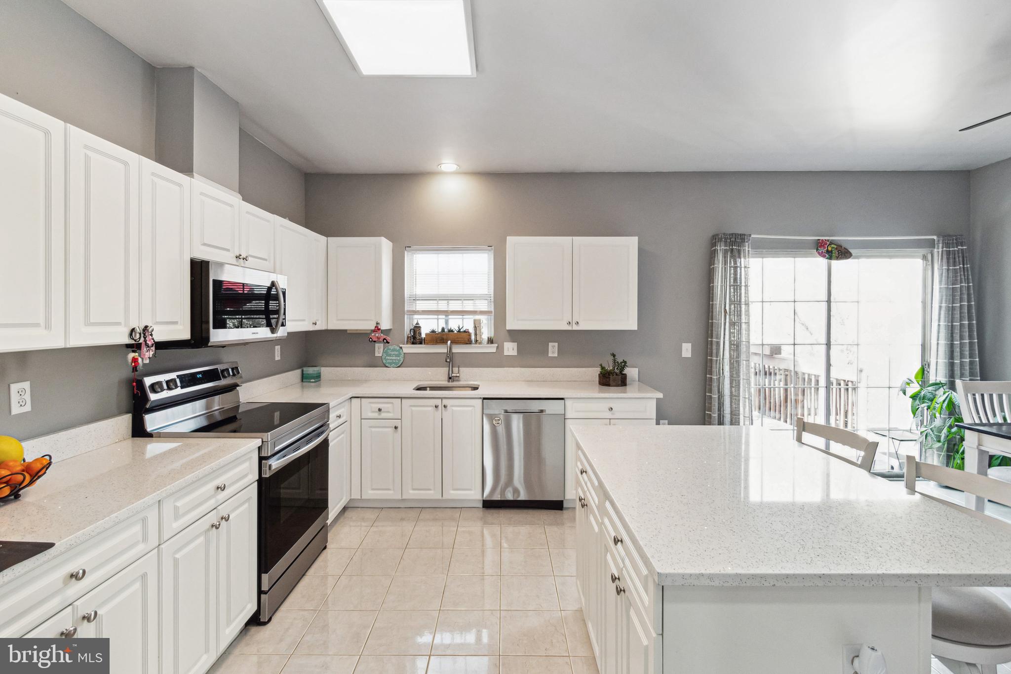 CROFTON VILLAGE - Residential