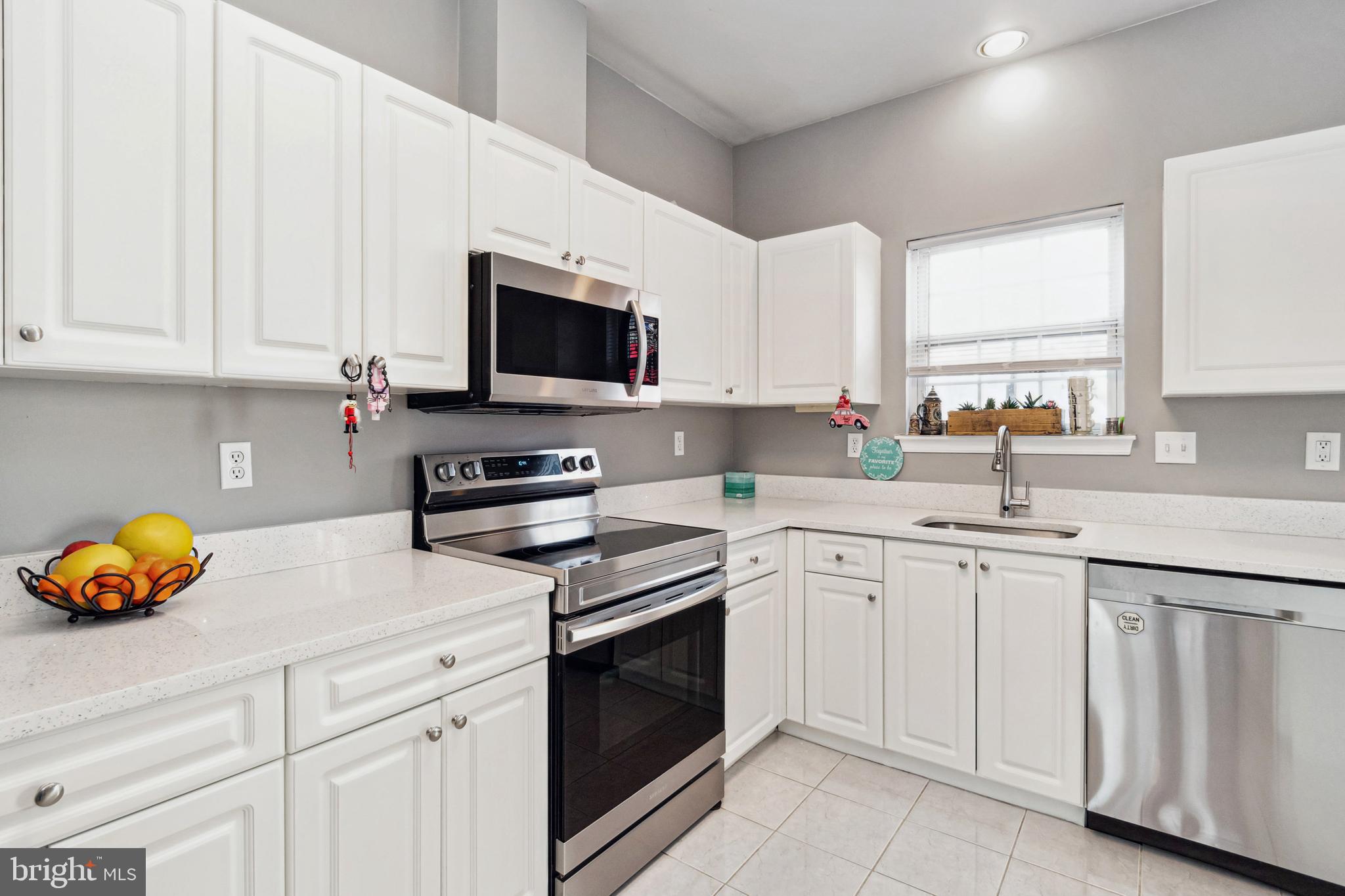 CROFTON VILLAGE - Residential