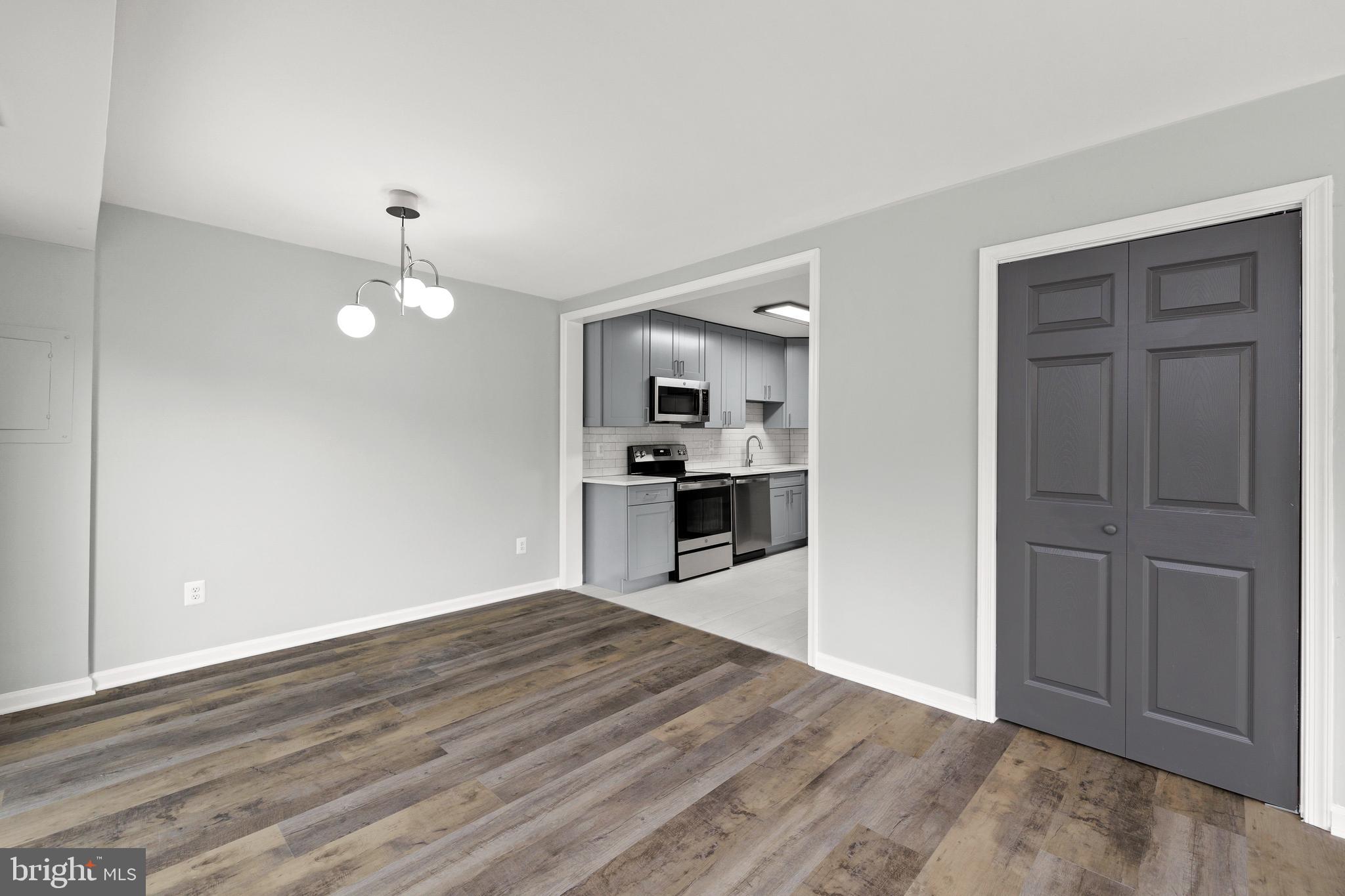 CINNAMON TREE - Residential