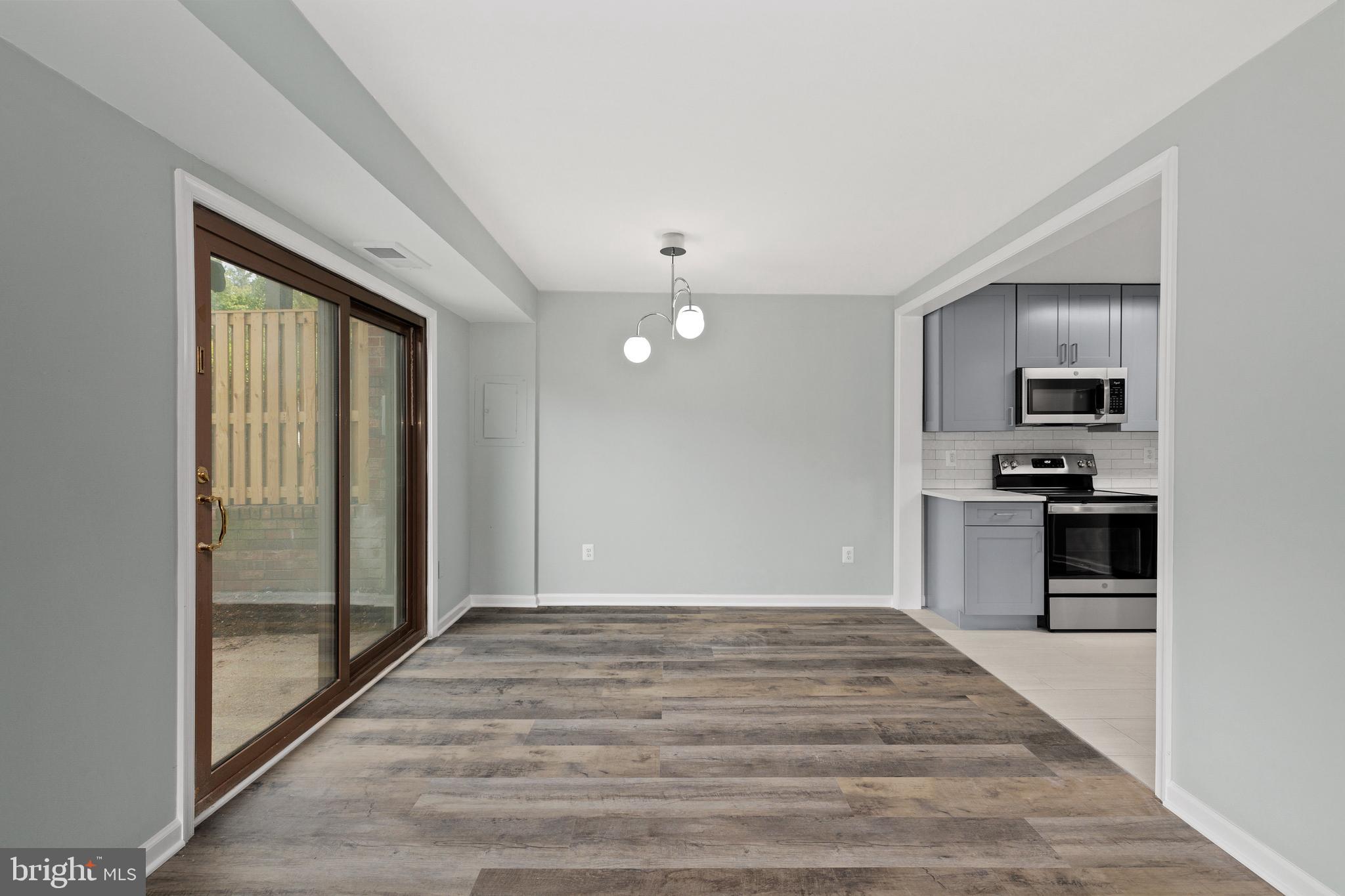 CINNAMON TREE - Residential