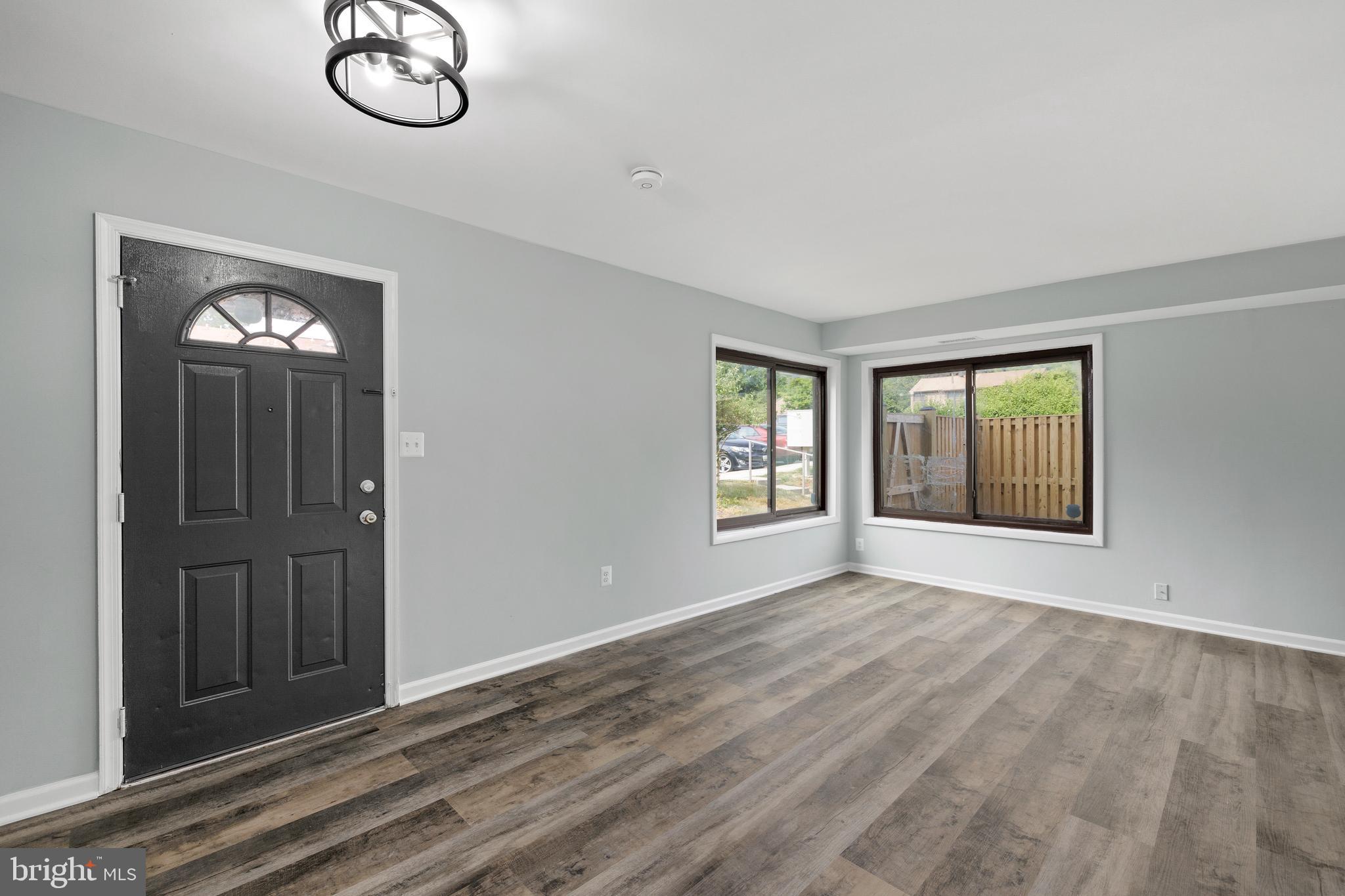 CINNAMON TREE - Residential