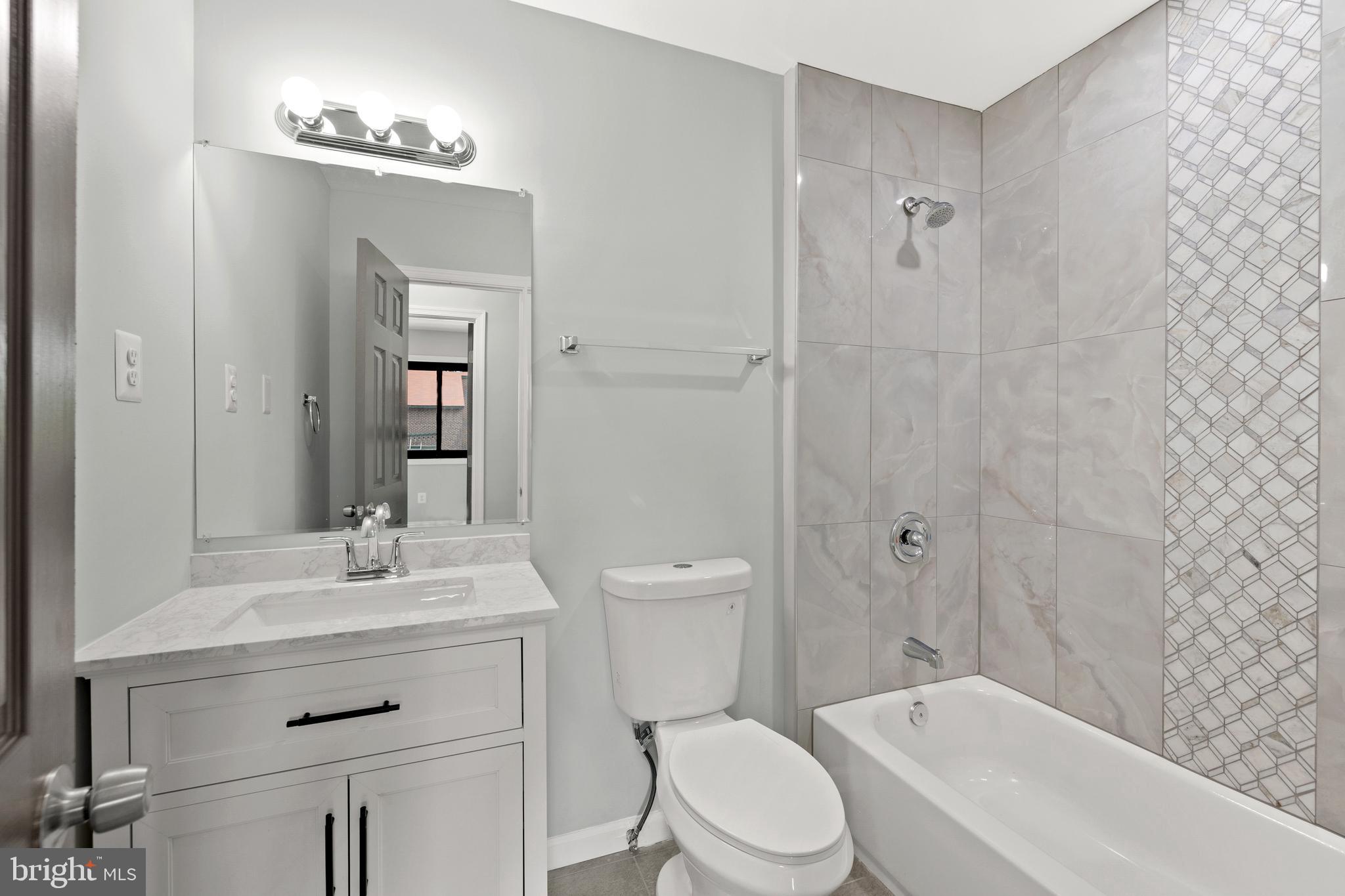 CINNAMON TREE - Residential