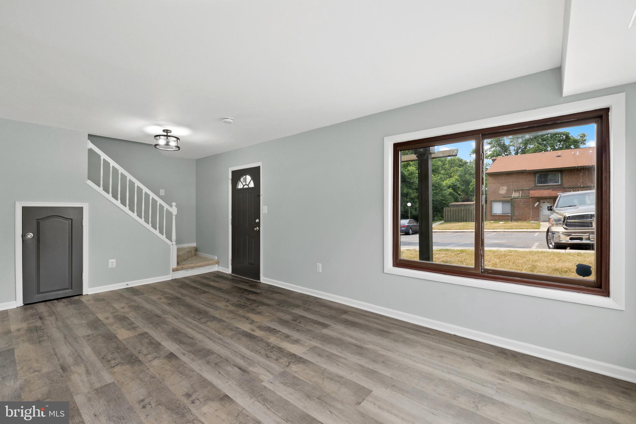 CINNAMON TREE - Residential