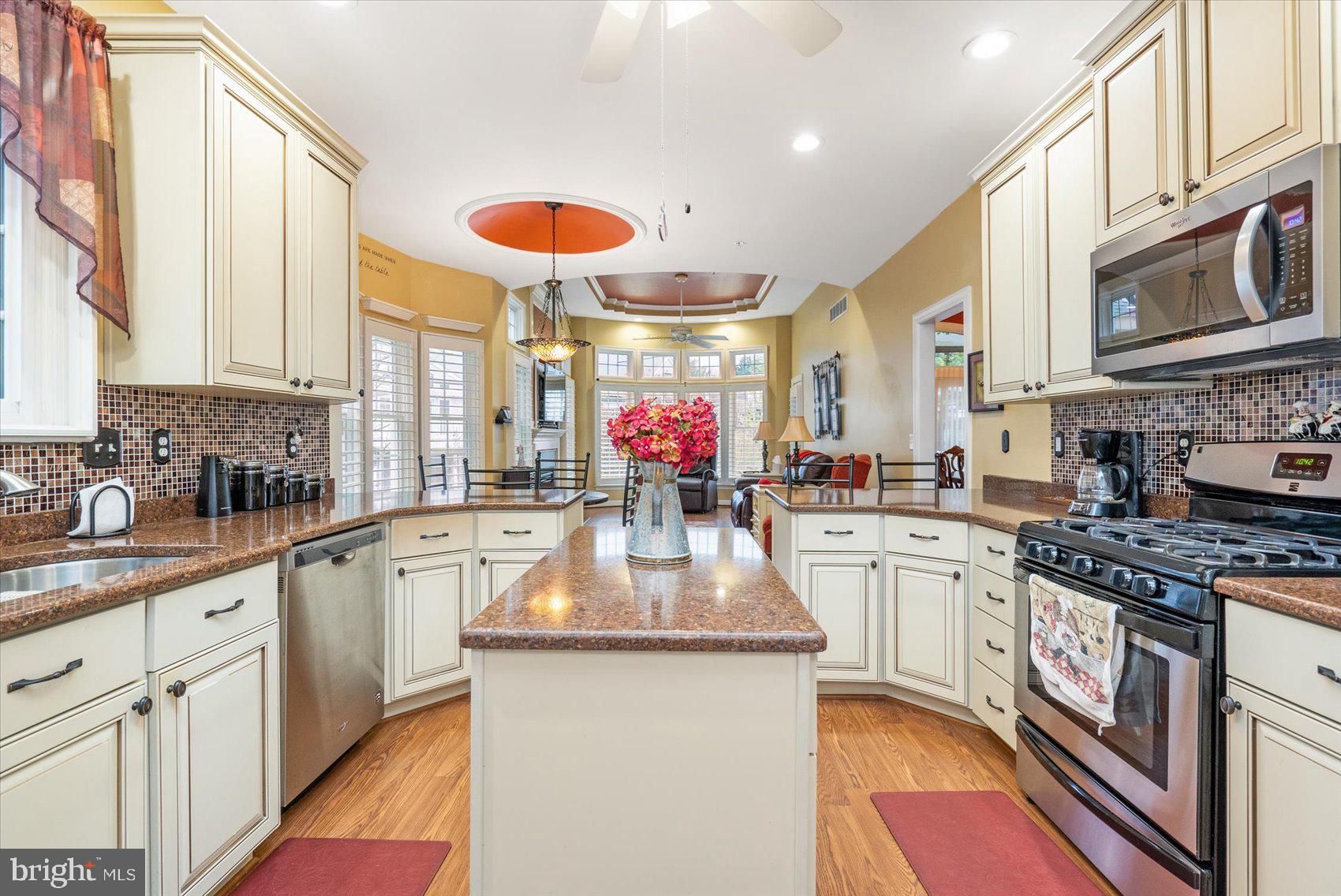 BARRINGTON - Residential