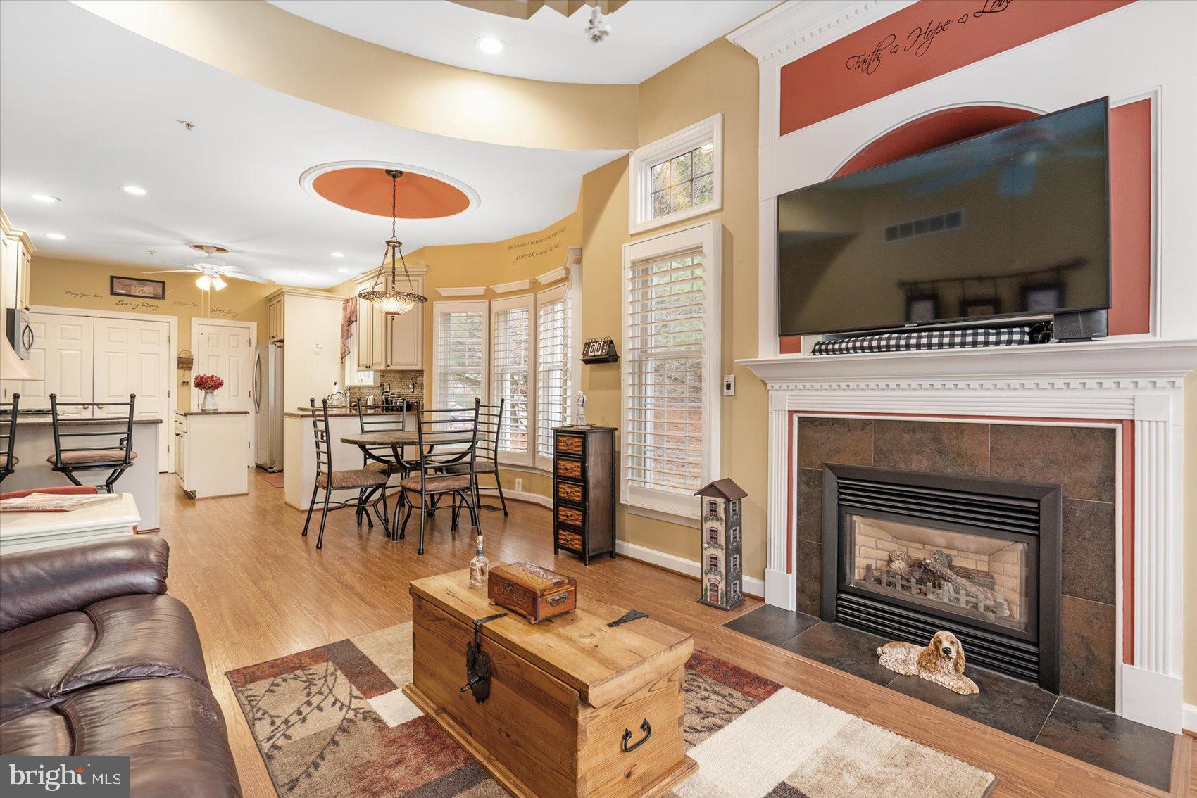 BARRINGTON - Residential