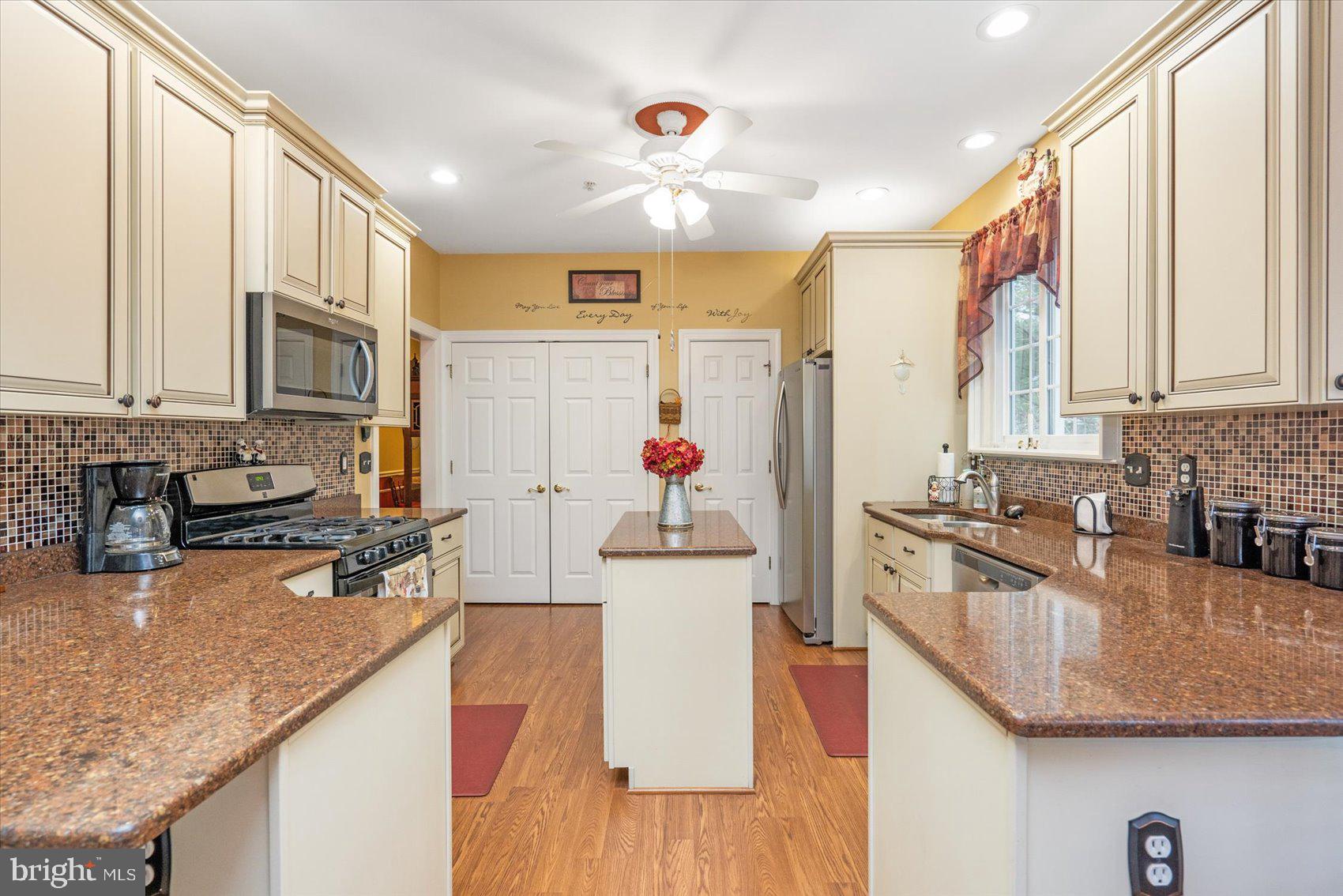 BARRINGTON - Residential