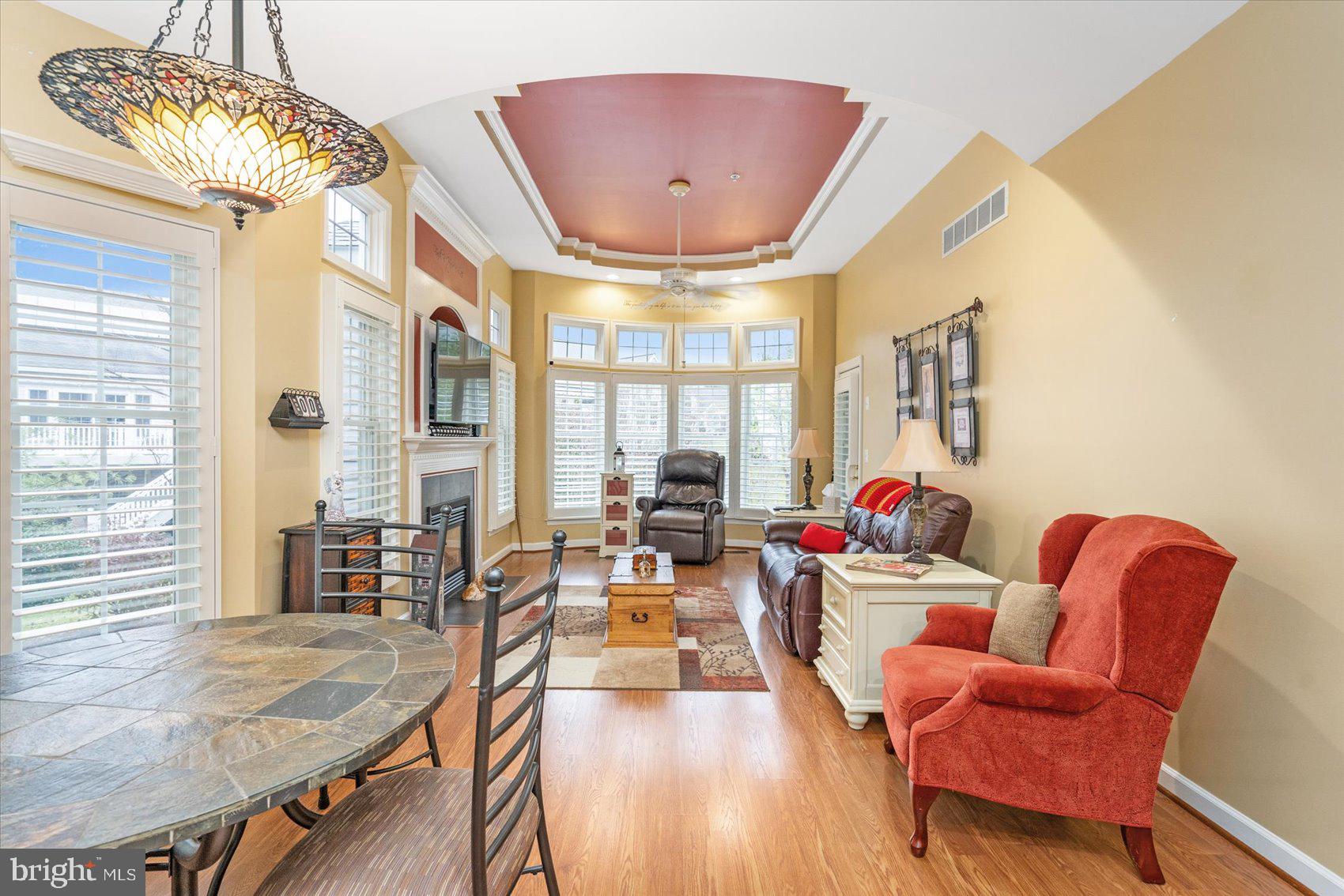 BARRINGTON - Residential