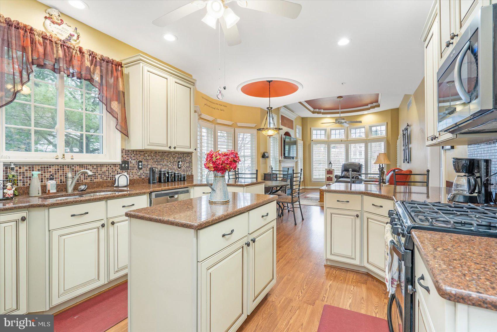 BARRINGTON - Residential