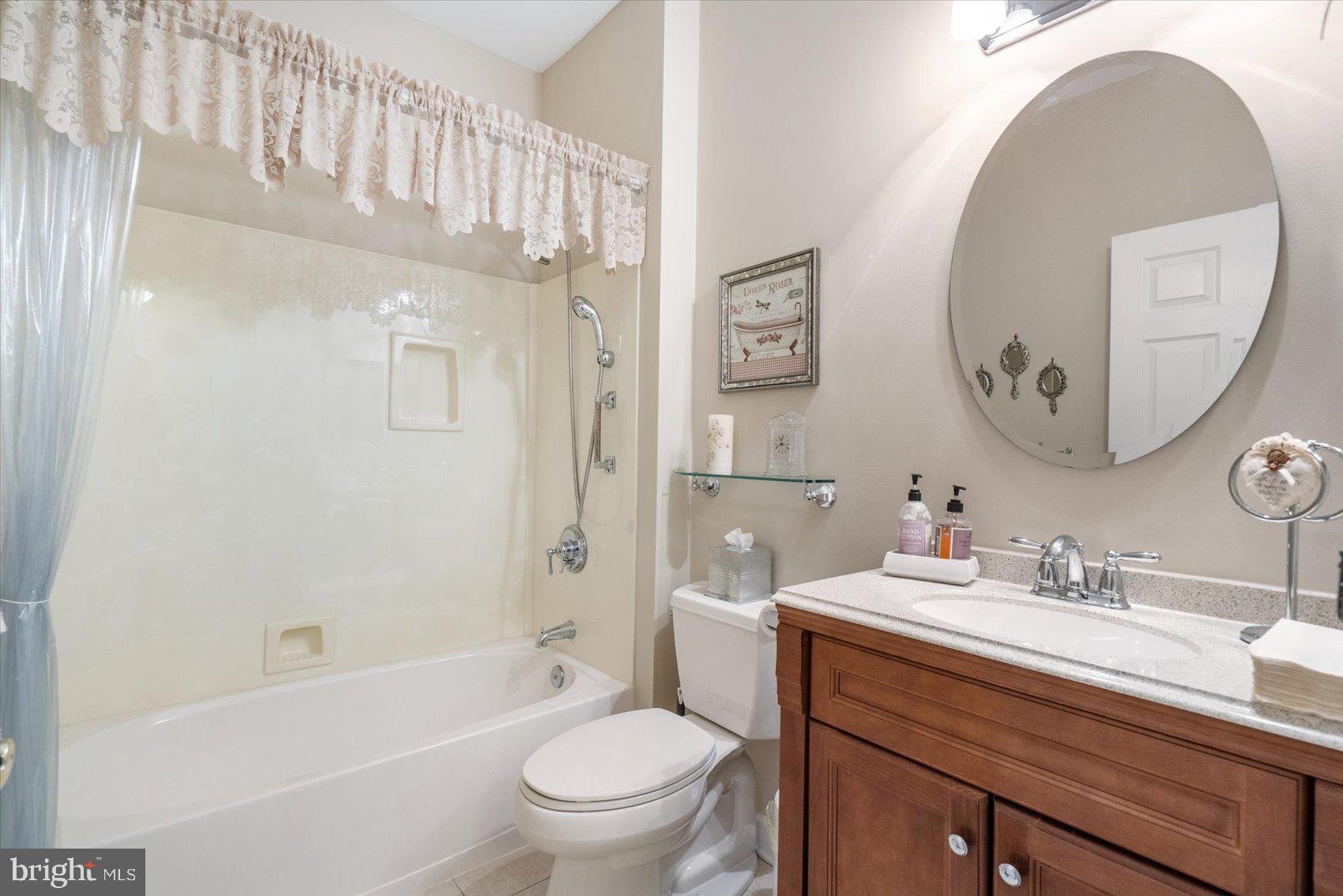 BARRINGTON - Residential