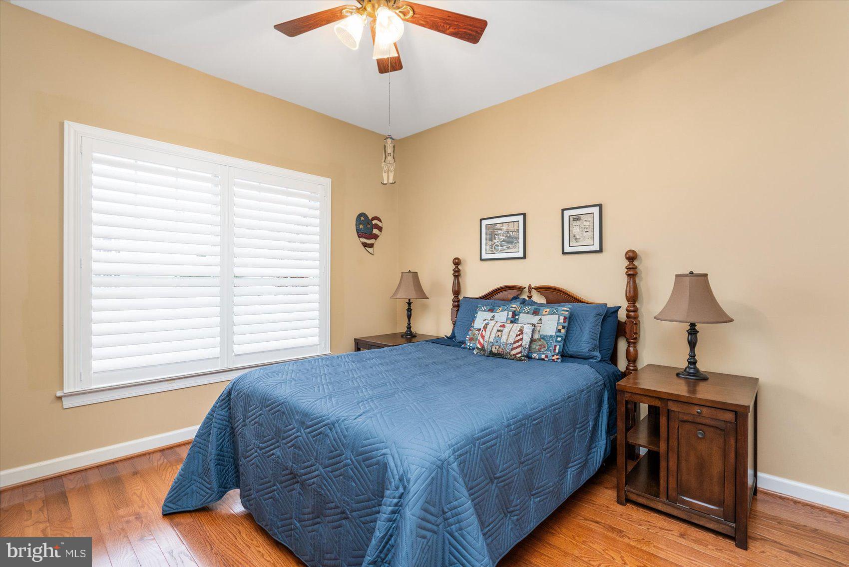 BARRINGTON - Residential