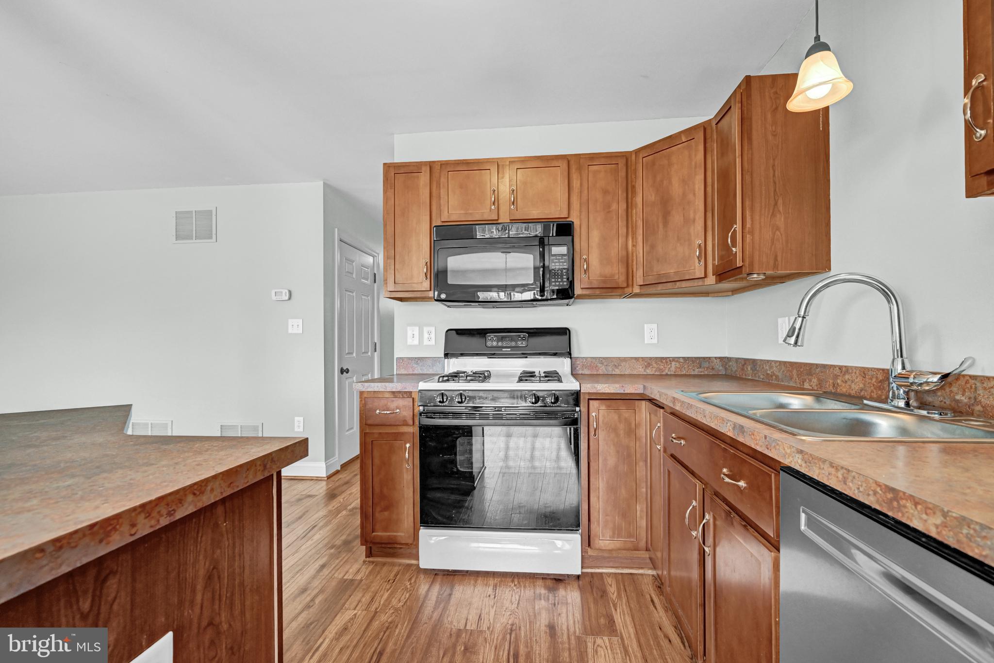 LOCUST RUN - Residential