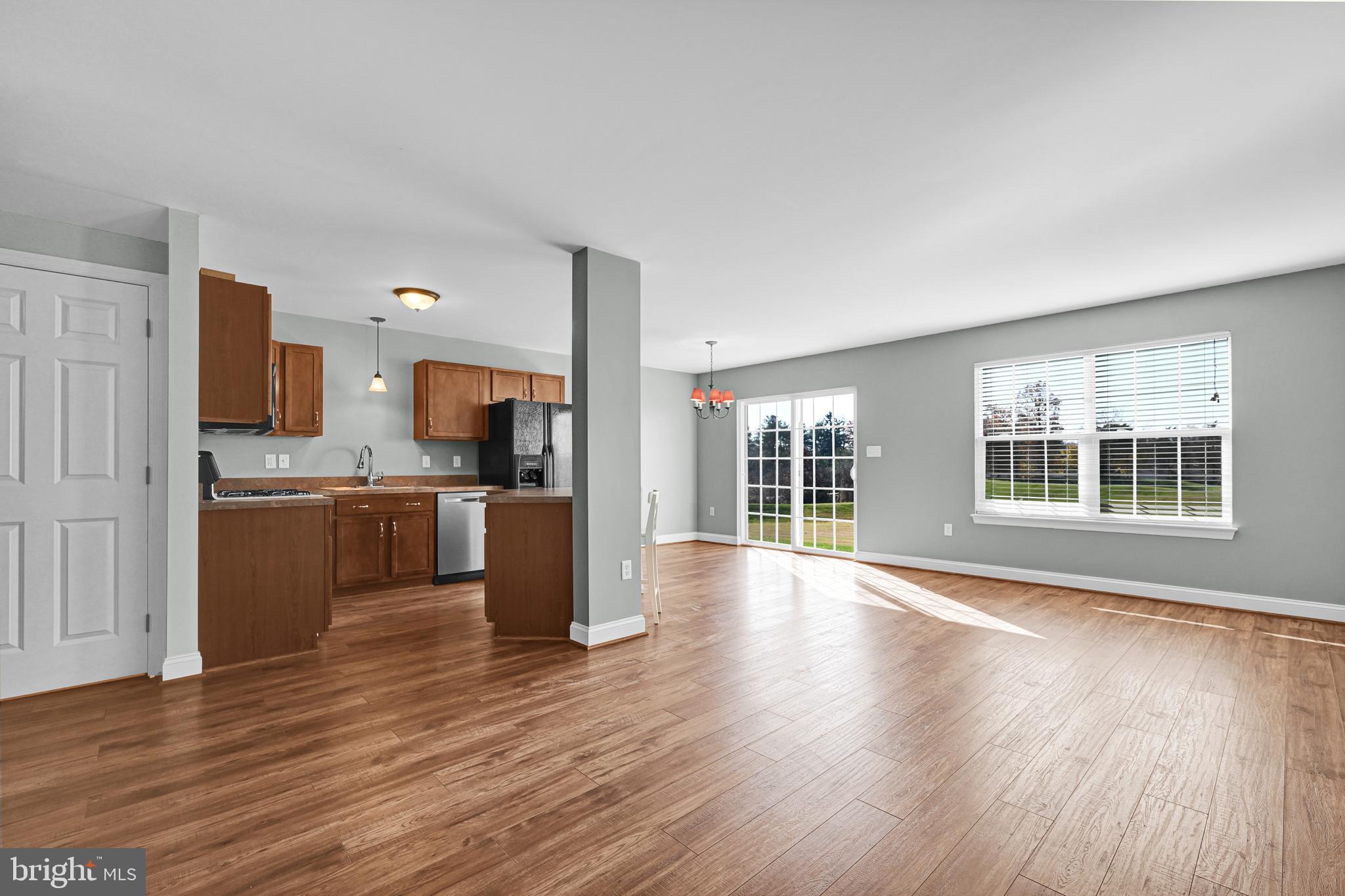 LOCUST RUN - Residential