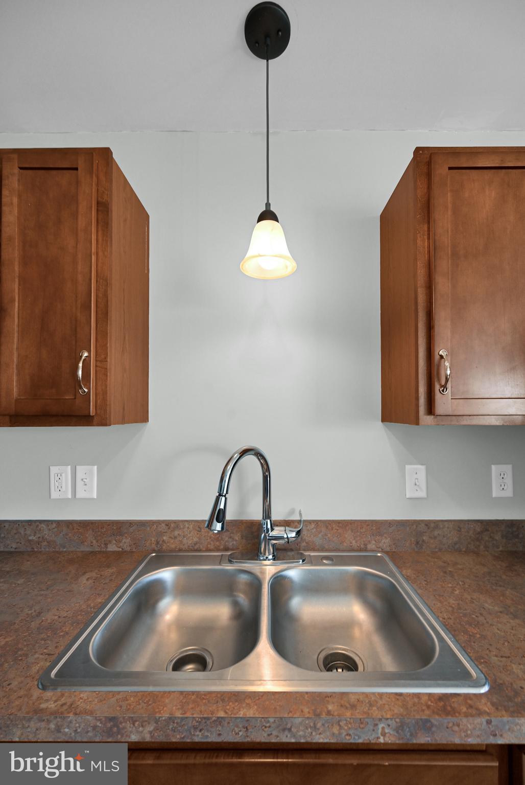 LOCUST RUN - Residential