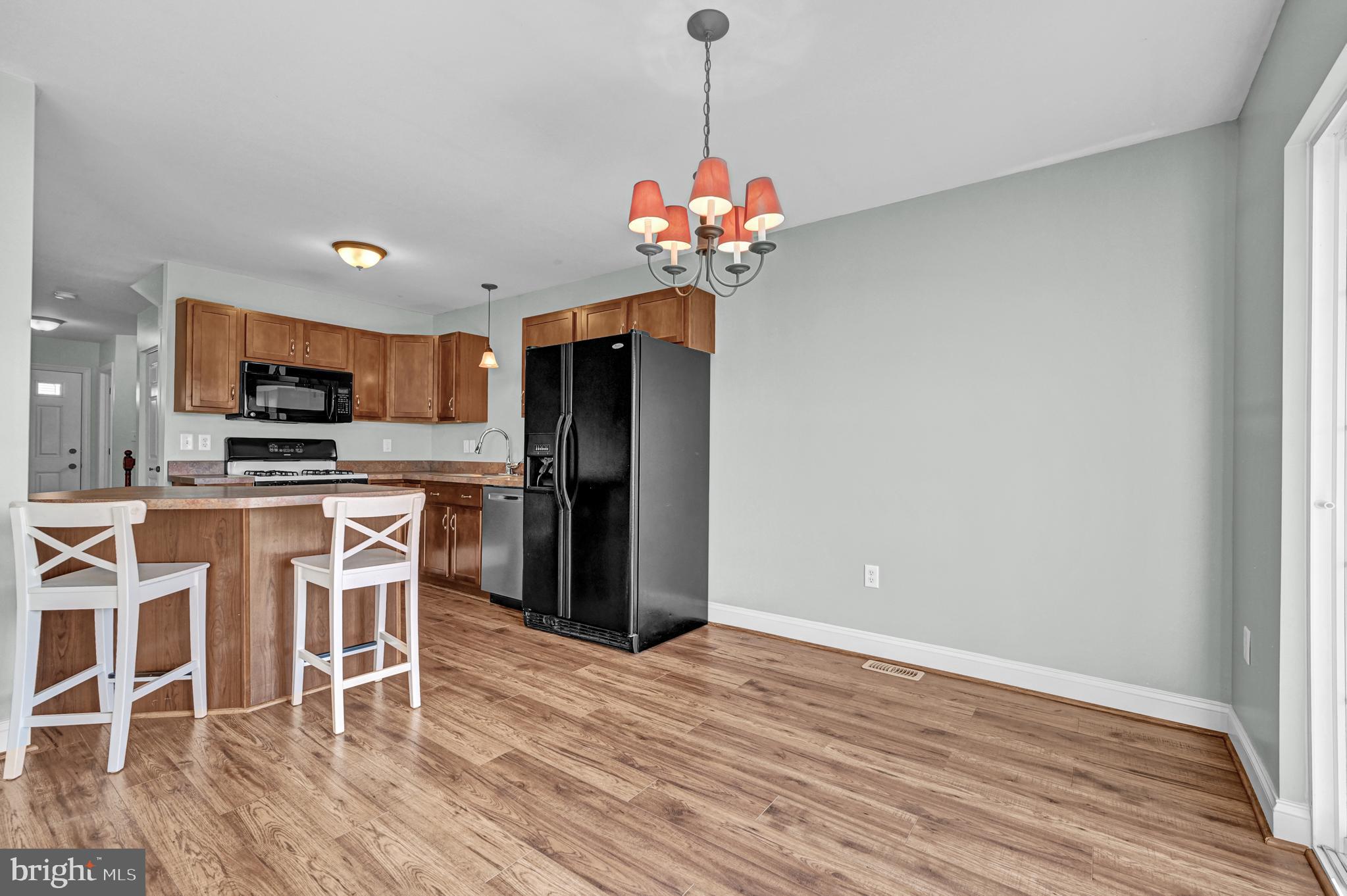 LOCUST RUN - Residential