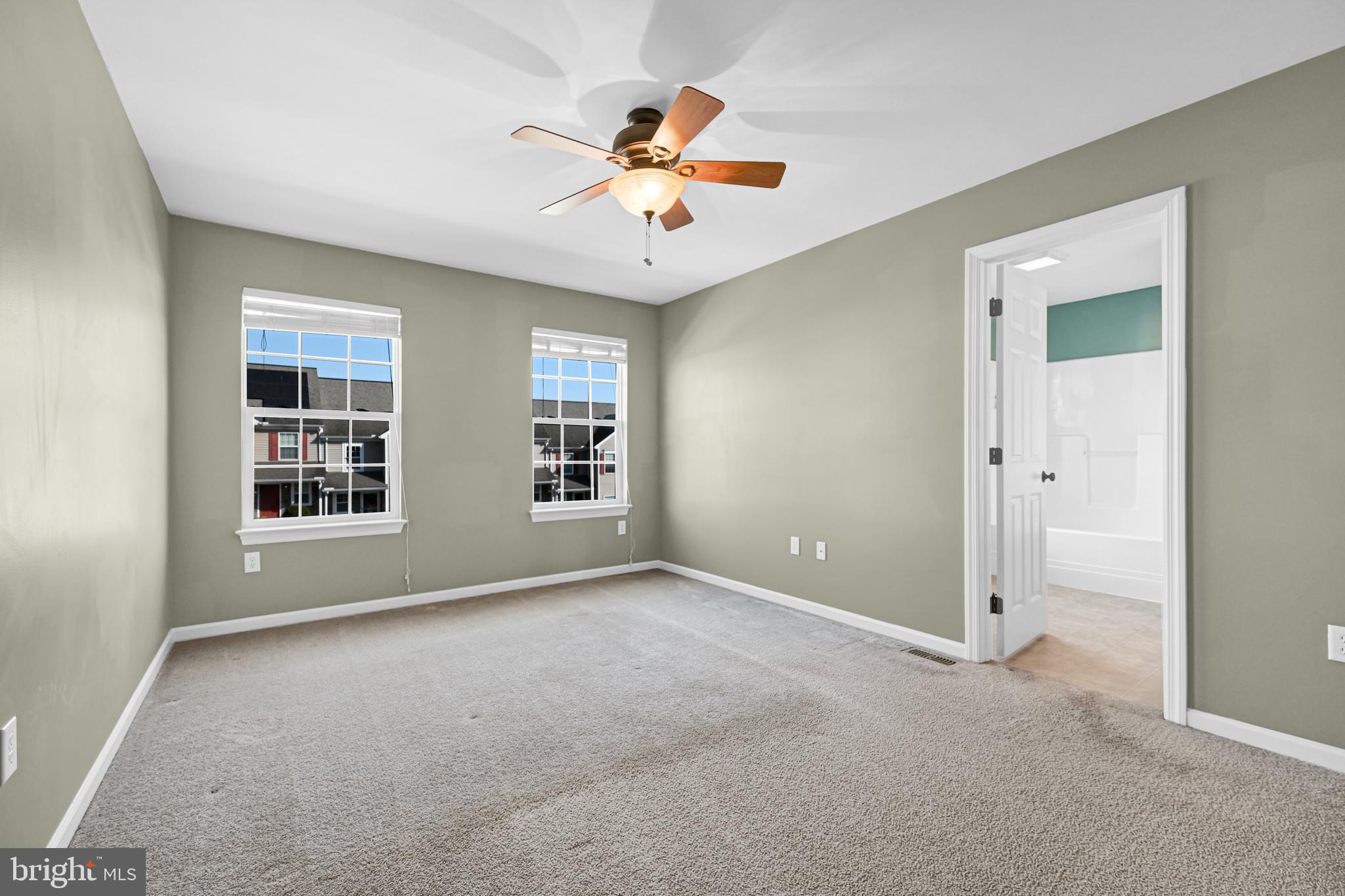 LOCUST RUN - Residential