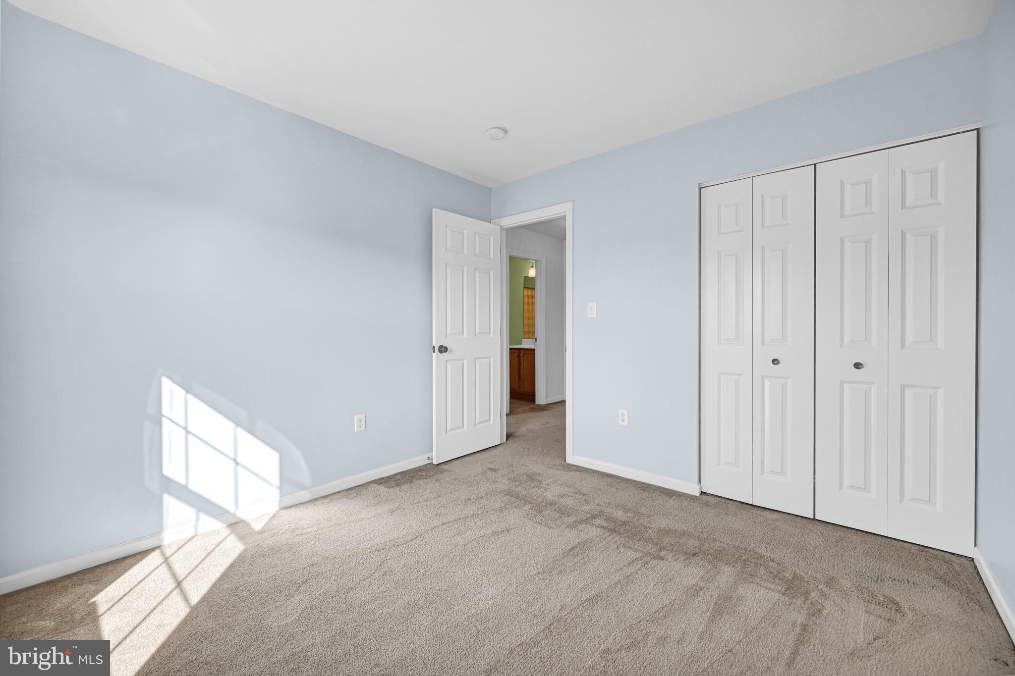 LOCUST RUN - Residential