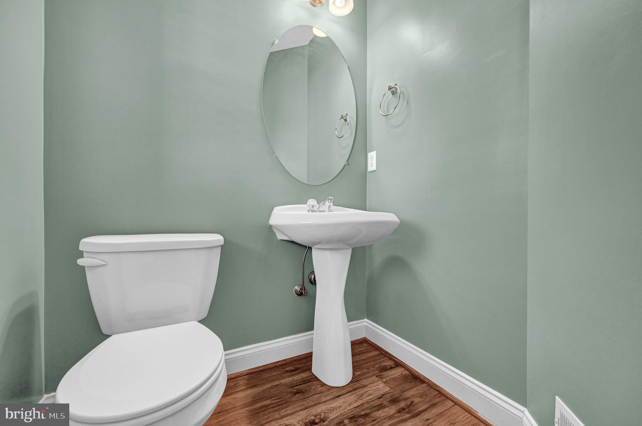 LOCUST RUN - Residential