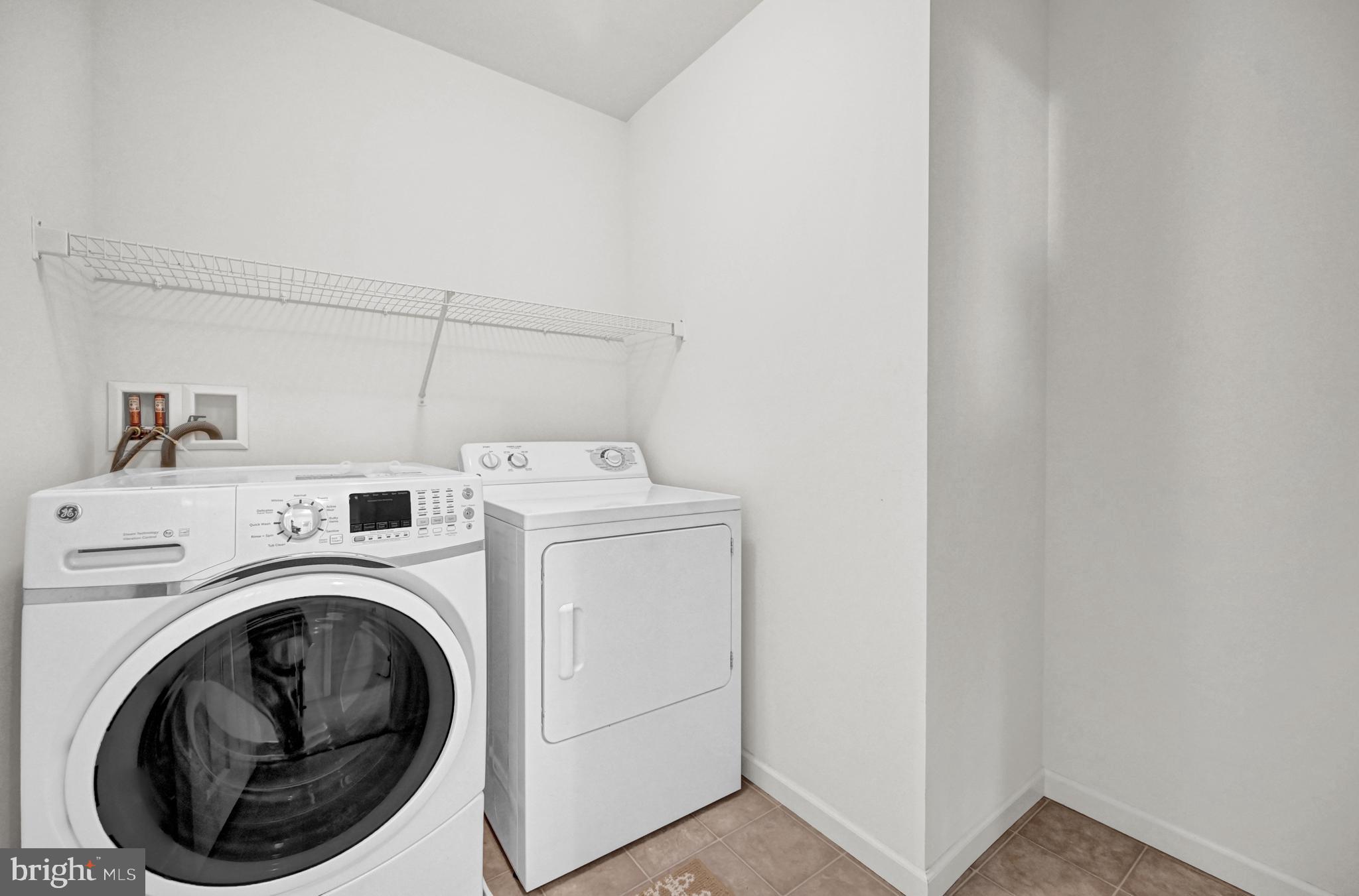 LOCUST RUN - Residential