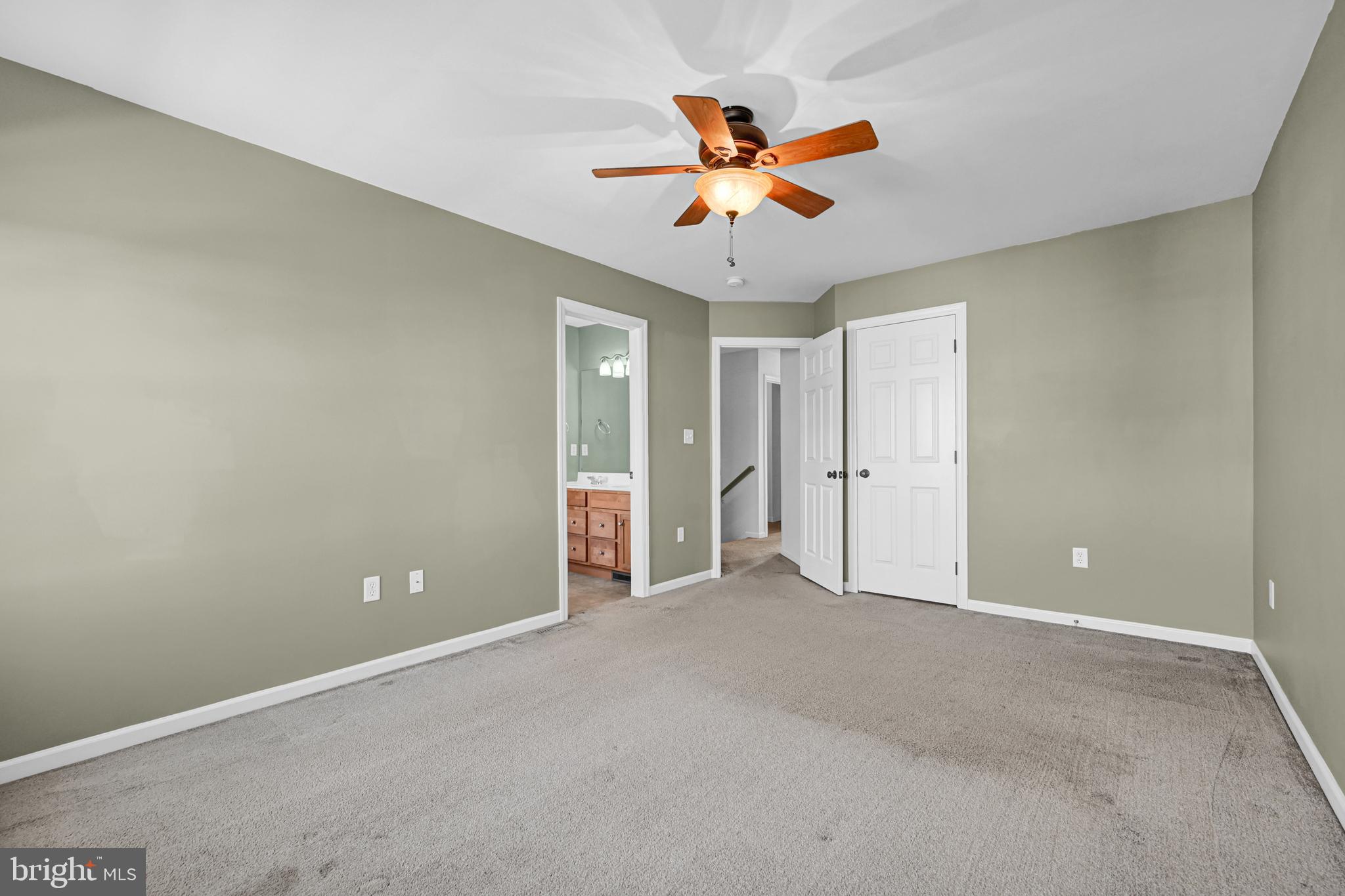 LOCUST RUN - Residential