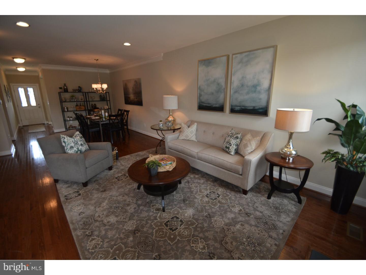MAINLAND SQUARE - Residential