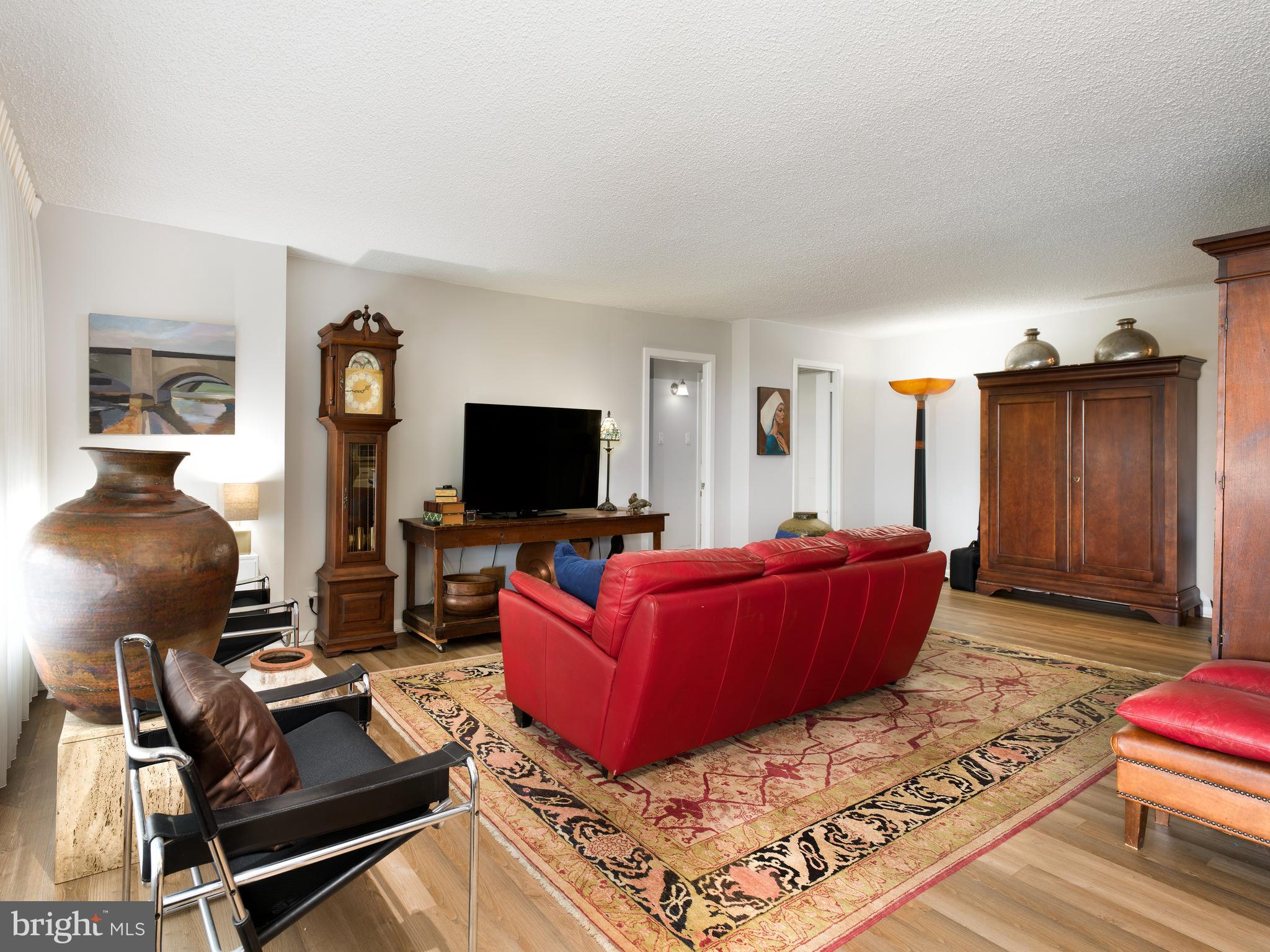 1001 CITY AVENUE WA-1008