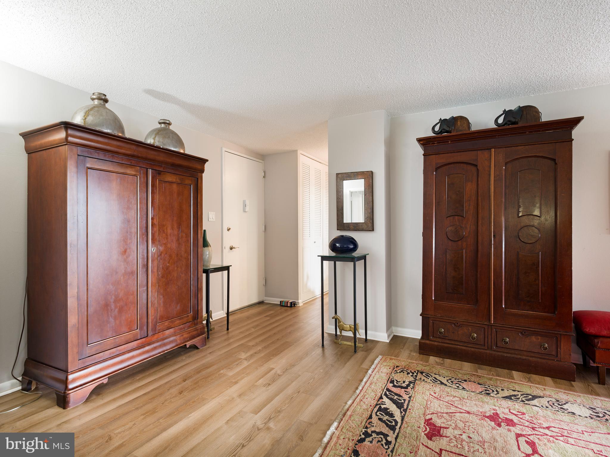 1001 CITY AVENUE WA-1008