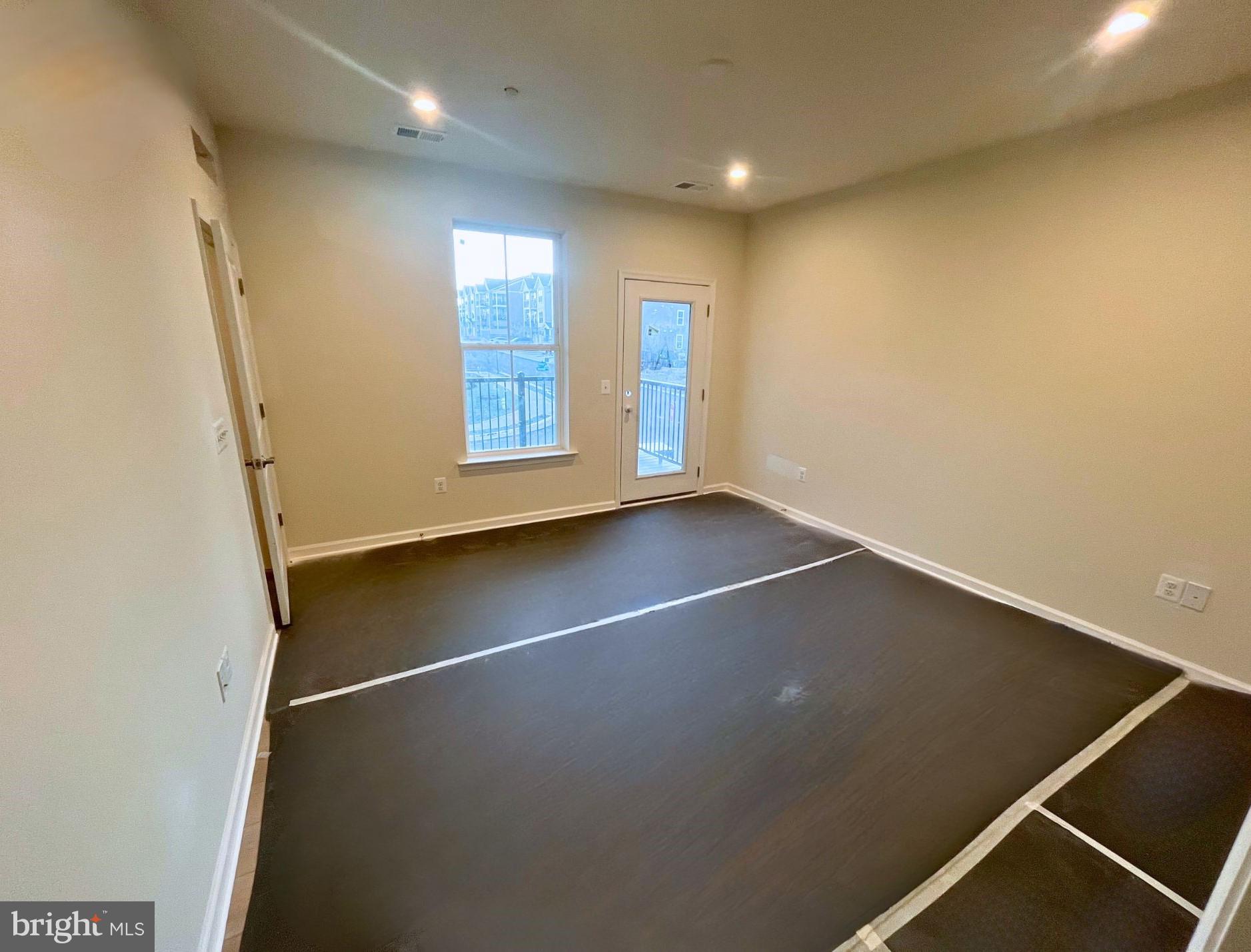 EMBREY MILL - Residential