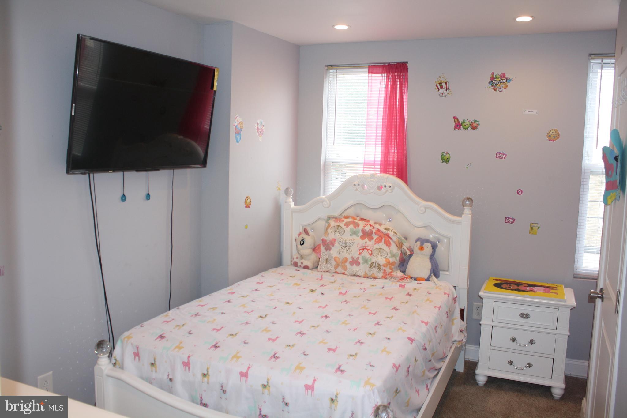 OVERBROOK - Residential