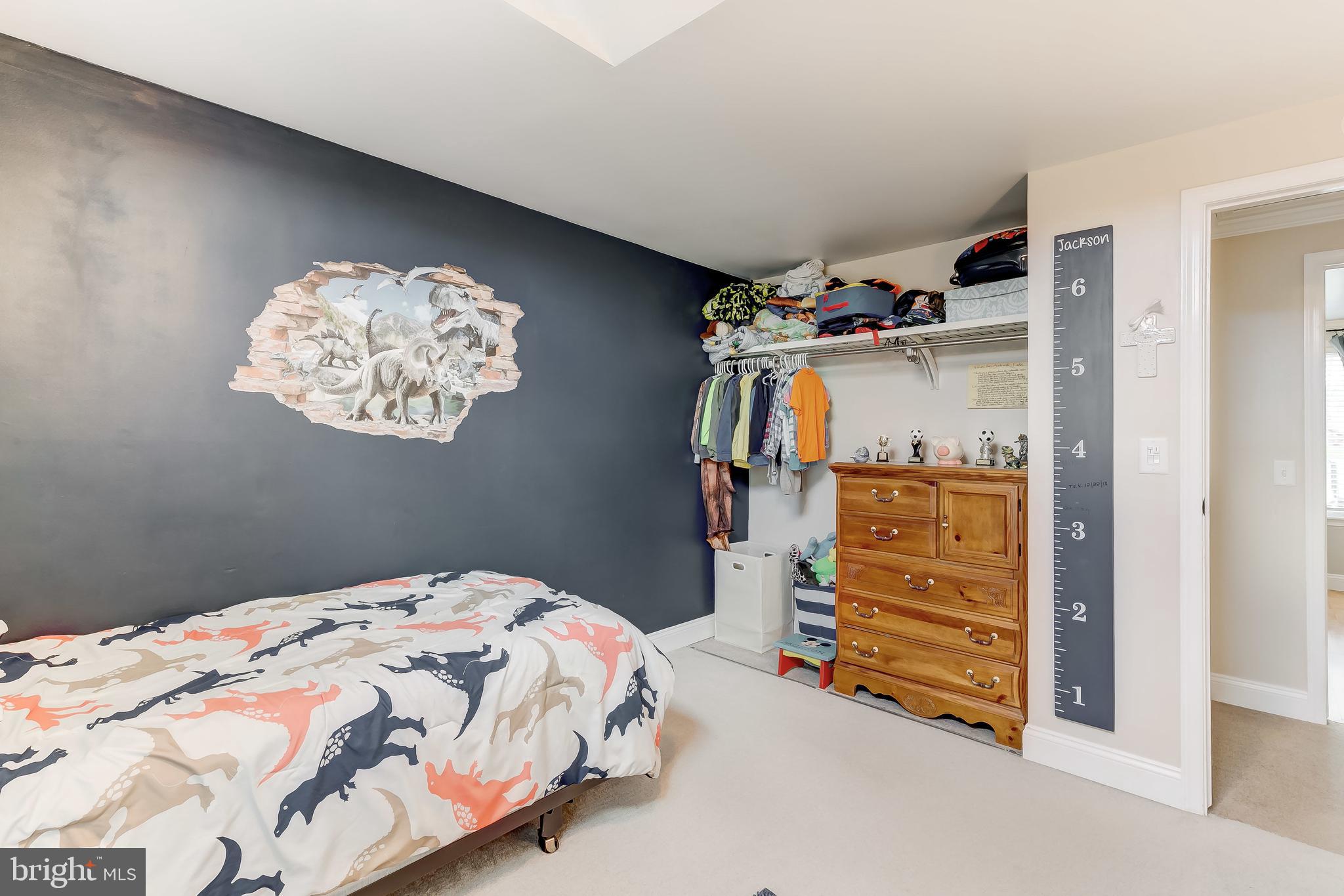 LAUREL VALLEY - Residential