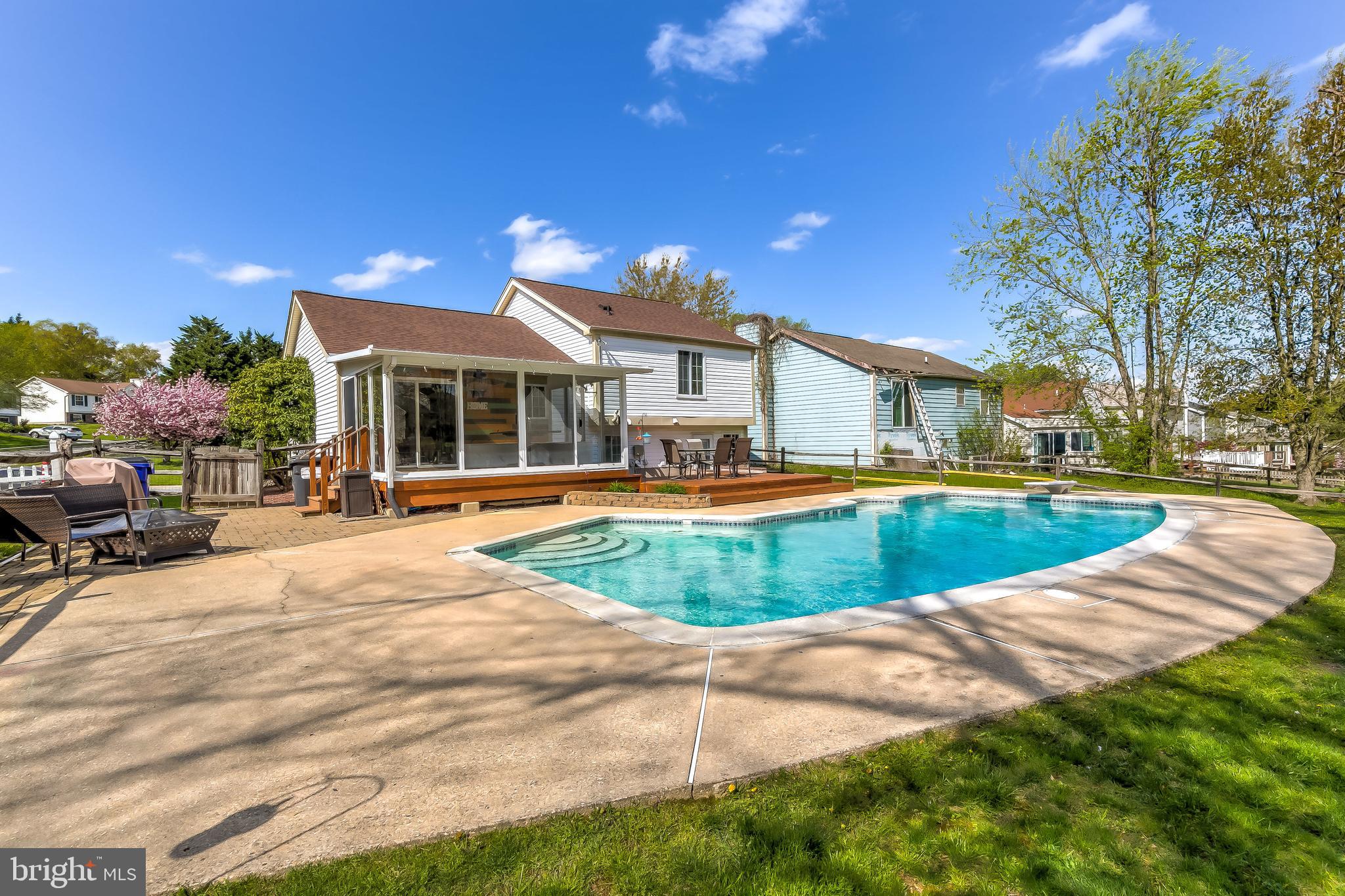 LAUREL VALLEY - Residential