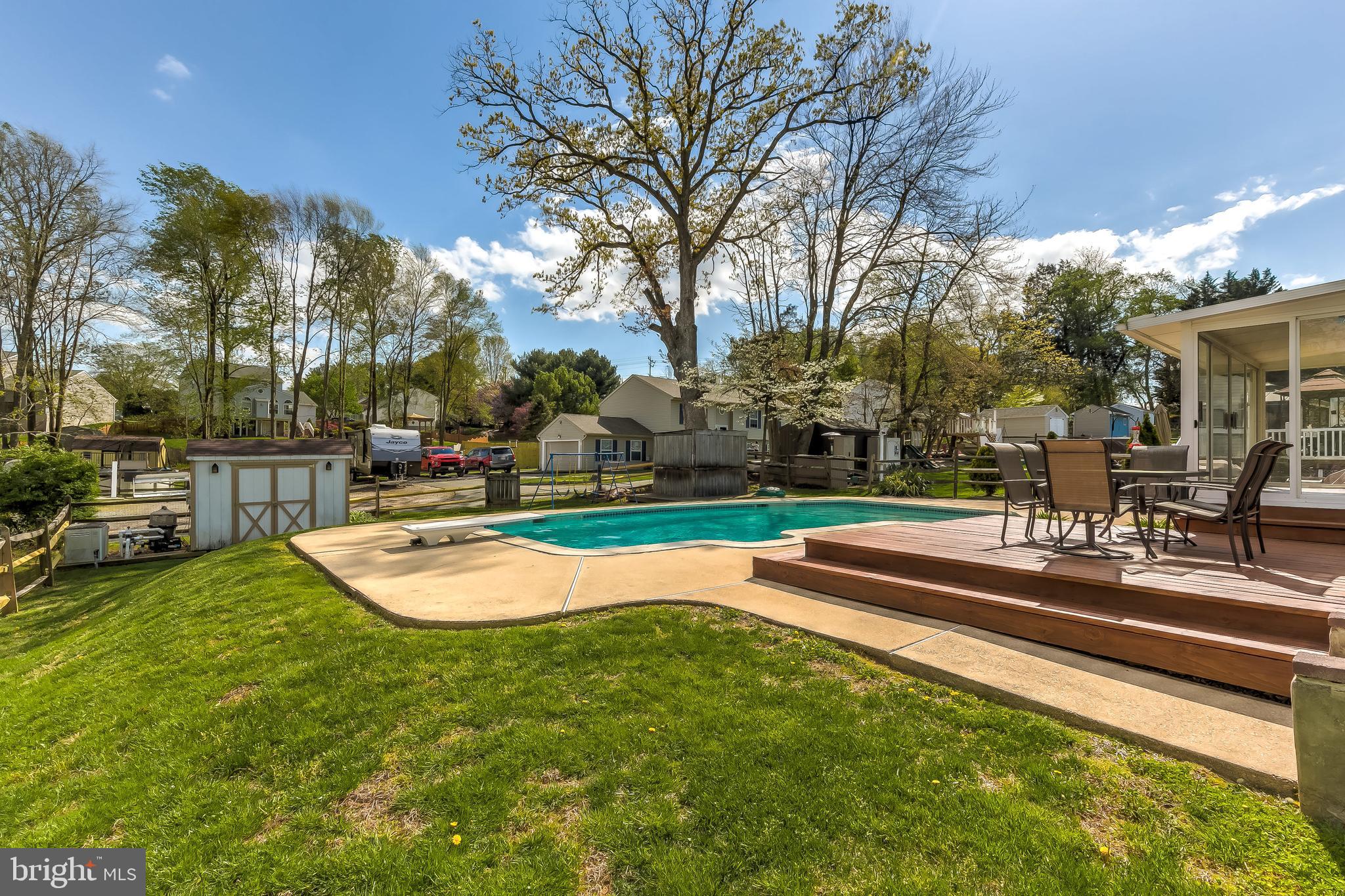 LAUREL VALLEY - Residential