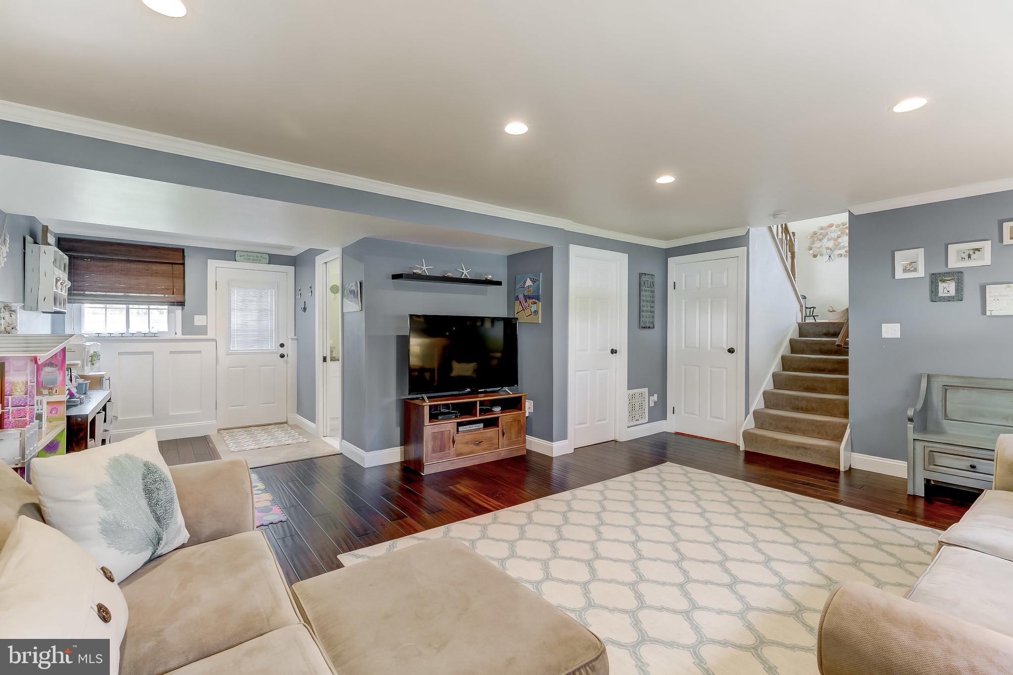 LAUREL VALLEY - Residential