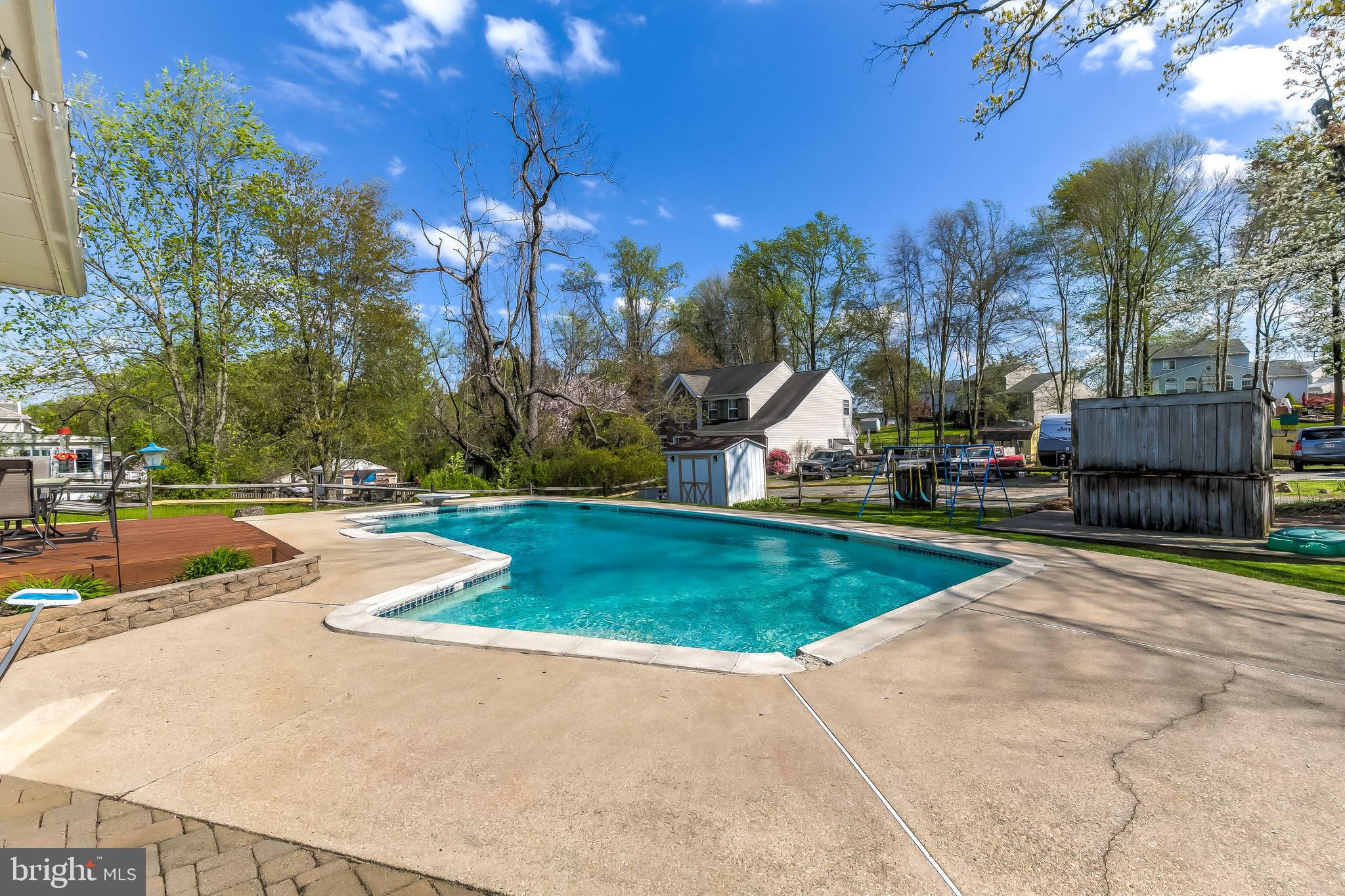 LAUREL VALLEY - Residential