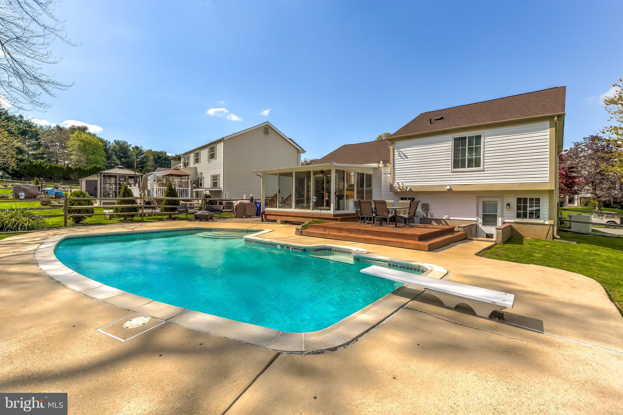 LAUREL VALLEY - Residential