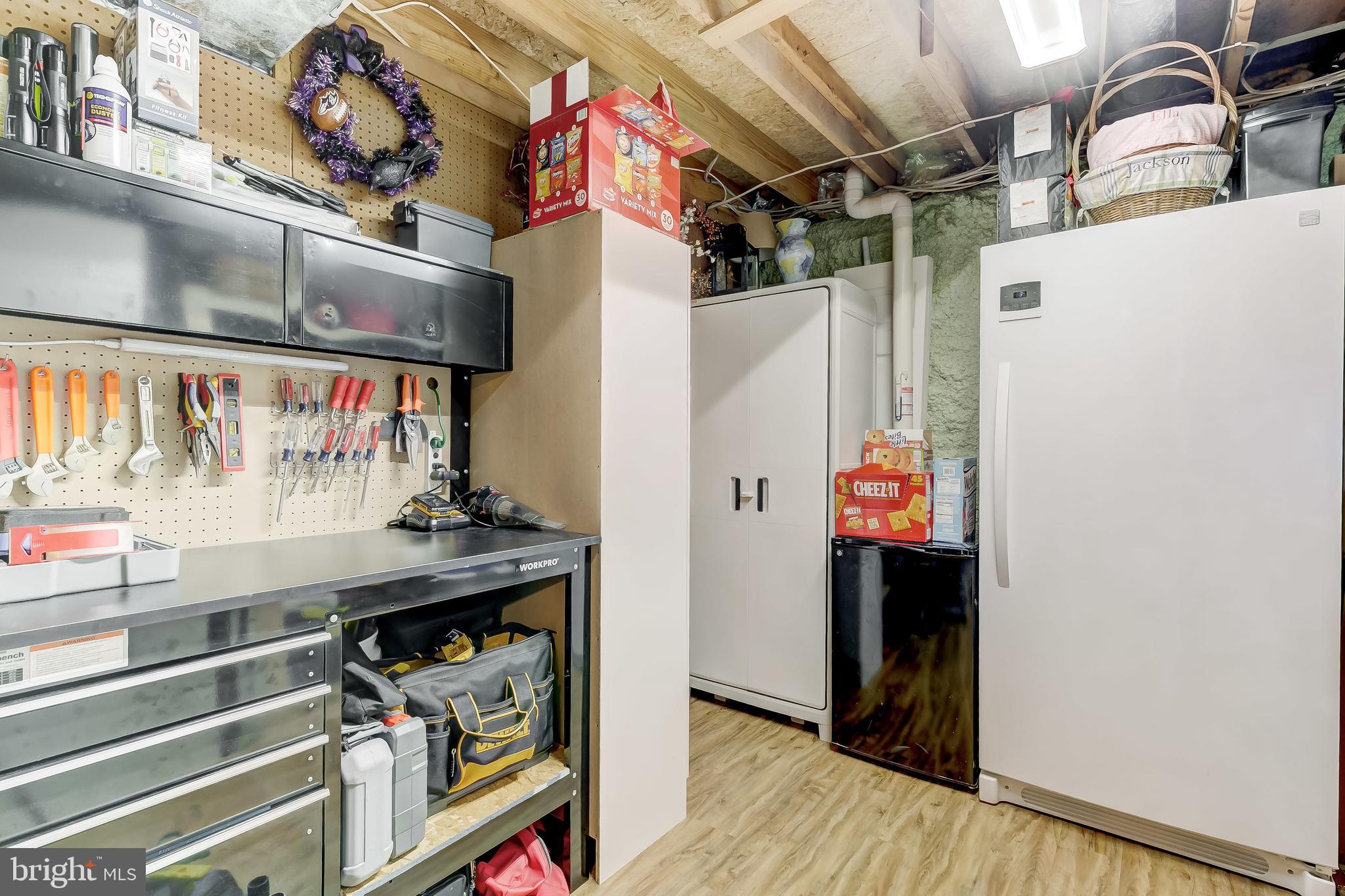 LAUREL VALLEY - Residential