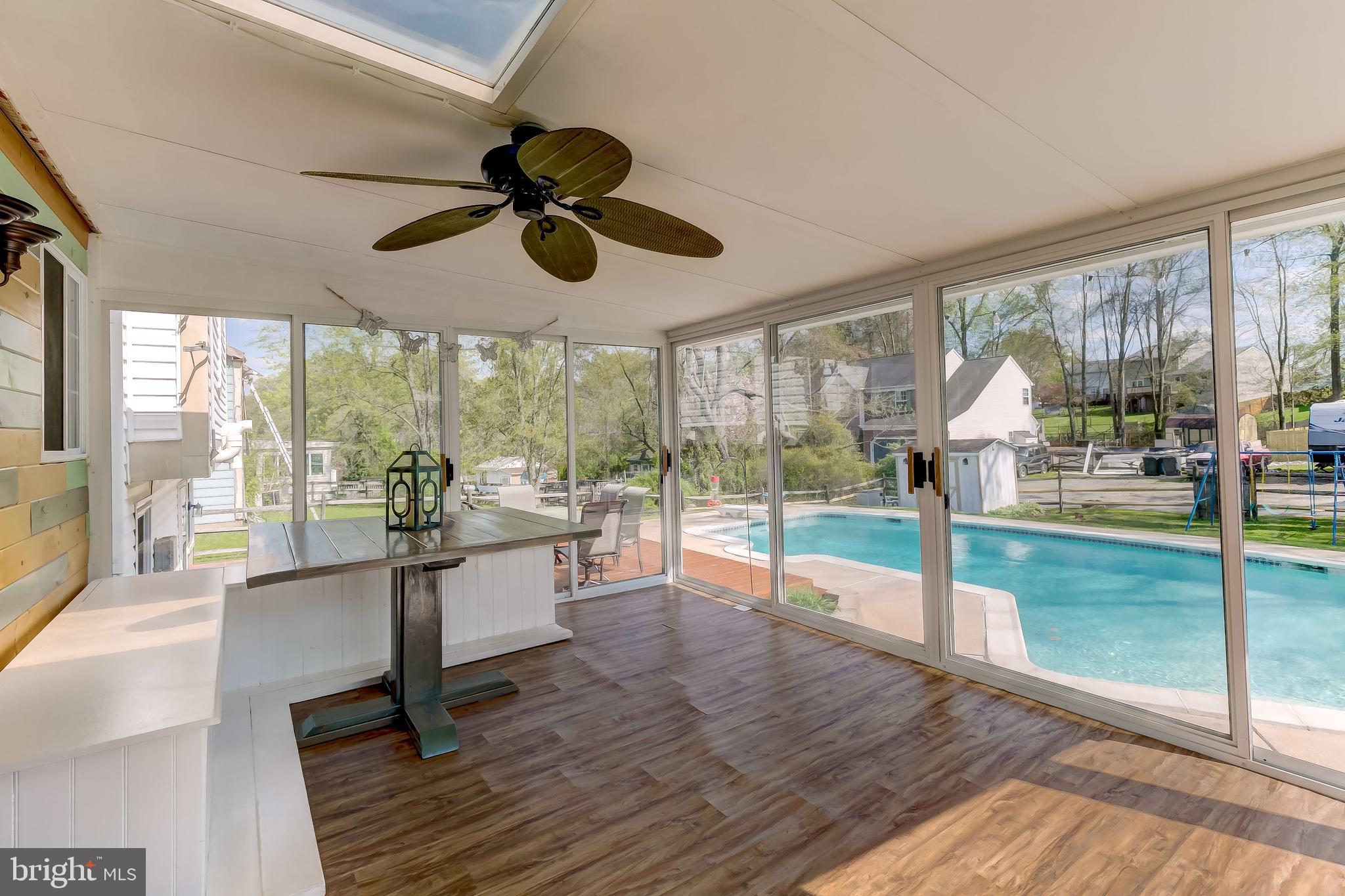 LAUREL VALLEY - Residential