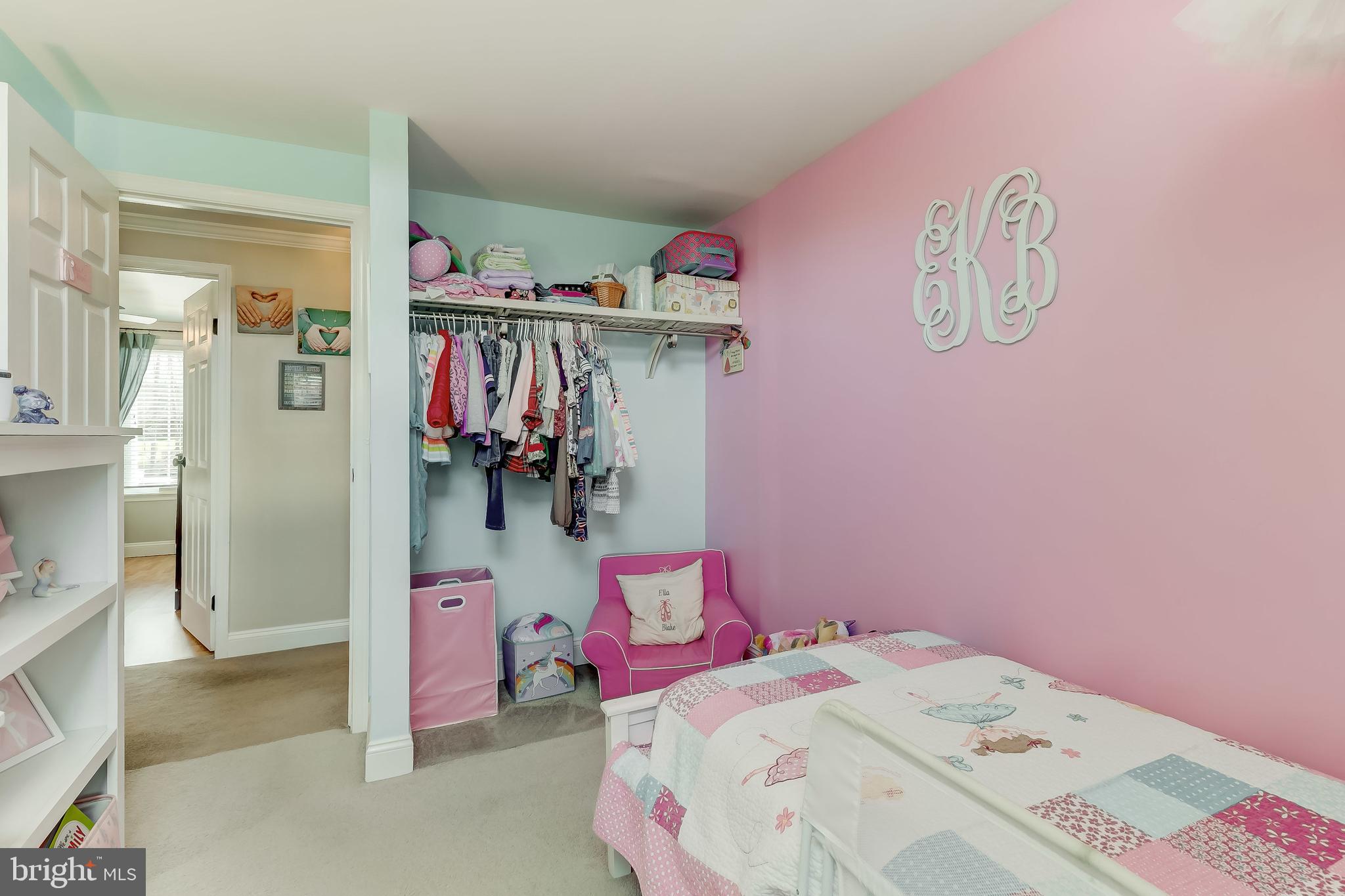 LAUREL VALLEY - Residential