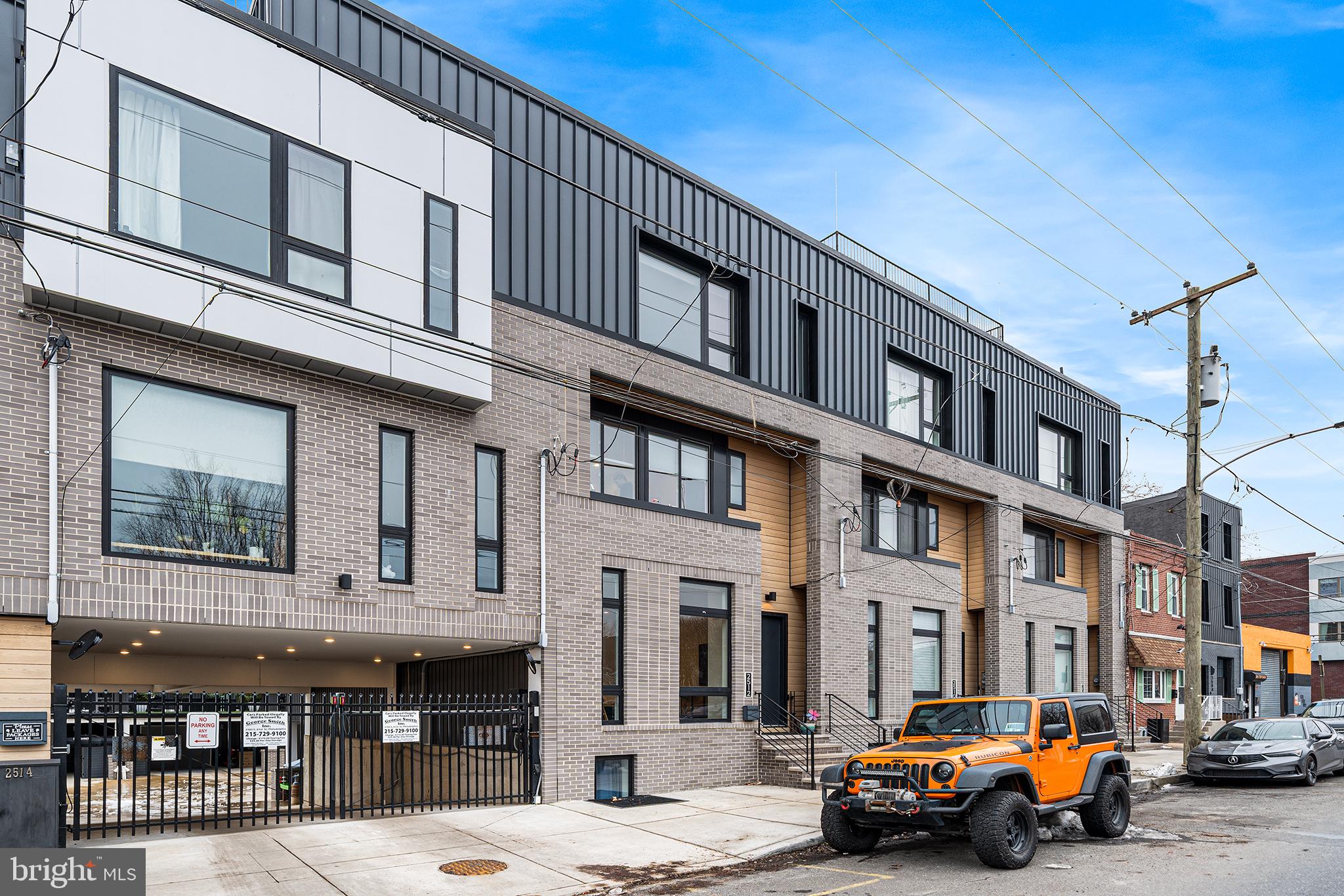 2512 E CUMBERLAND STREET